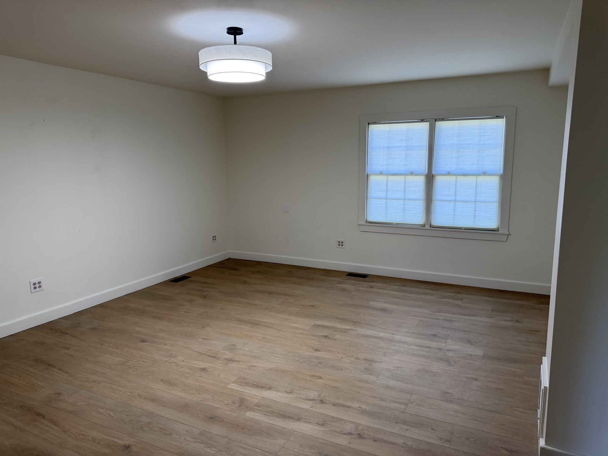 362 King St # 1 Property Photo 6