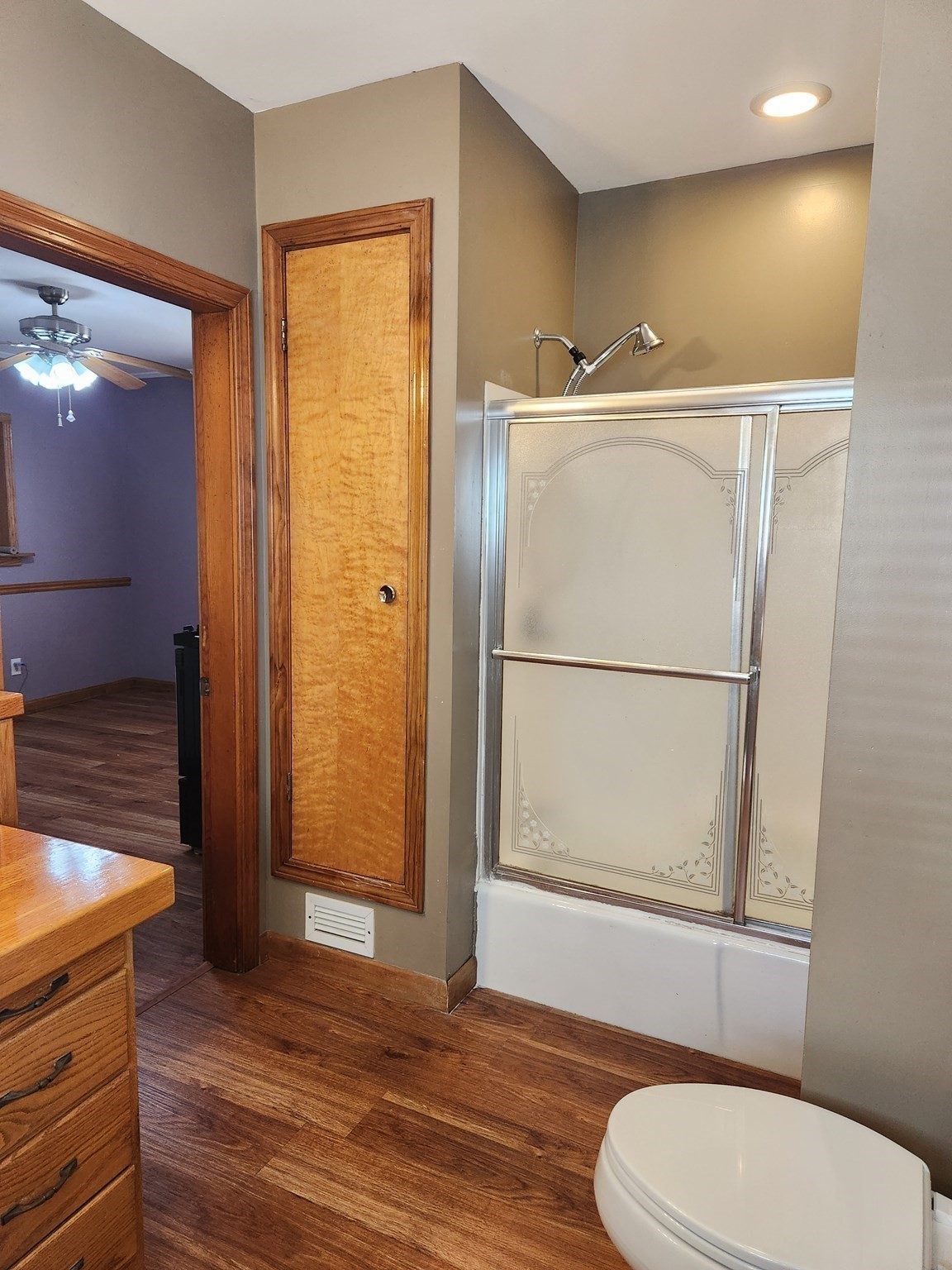 37 Barclay Street Property Photo 24