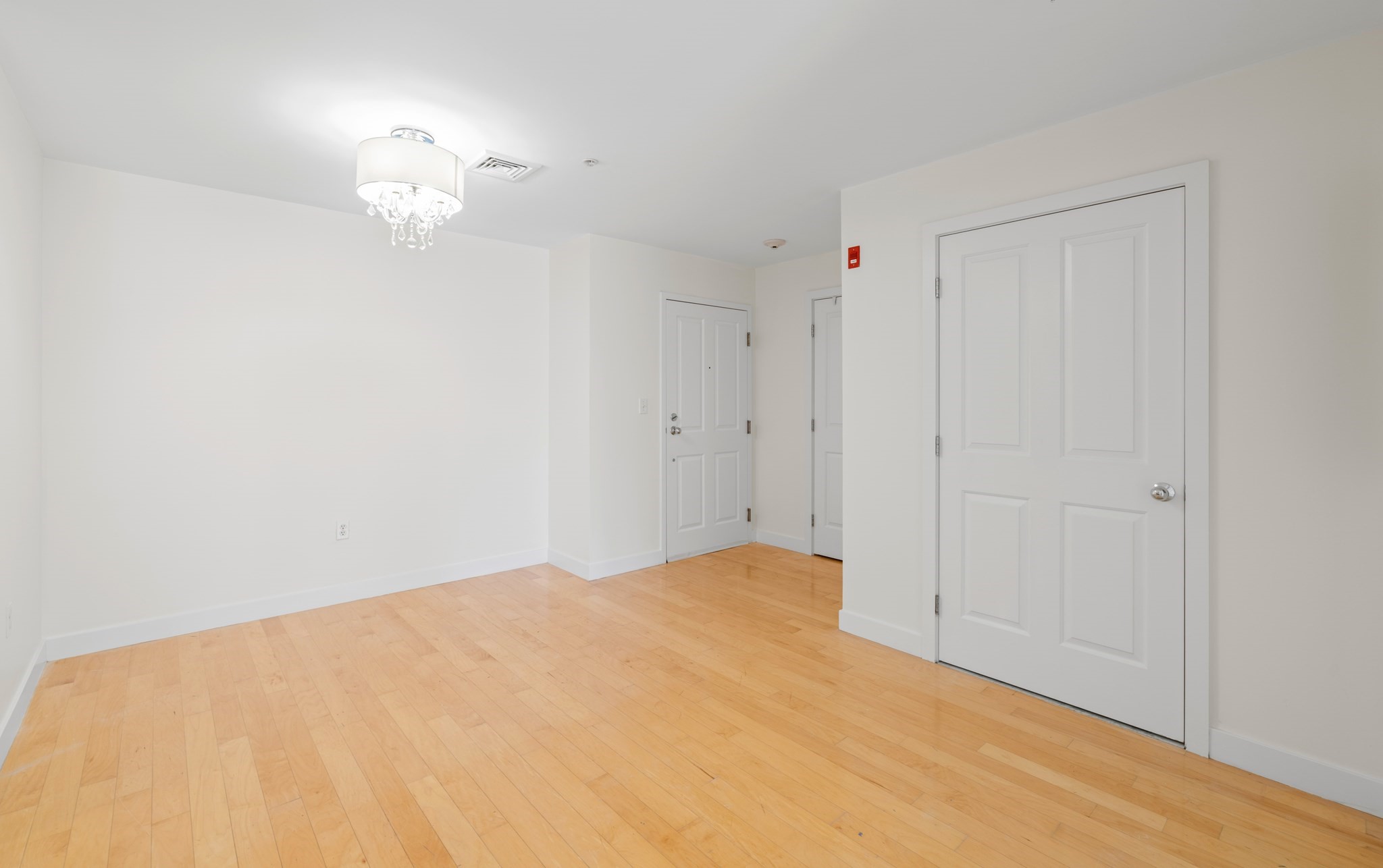 30 Franklin St # 312 Property Photo 7