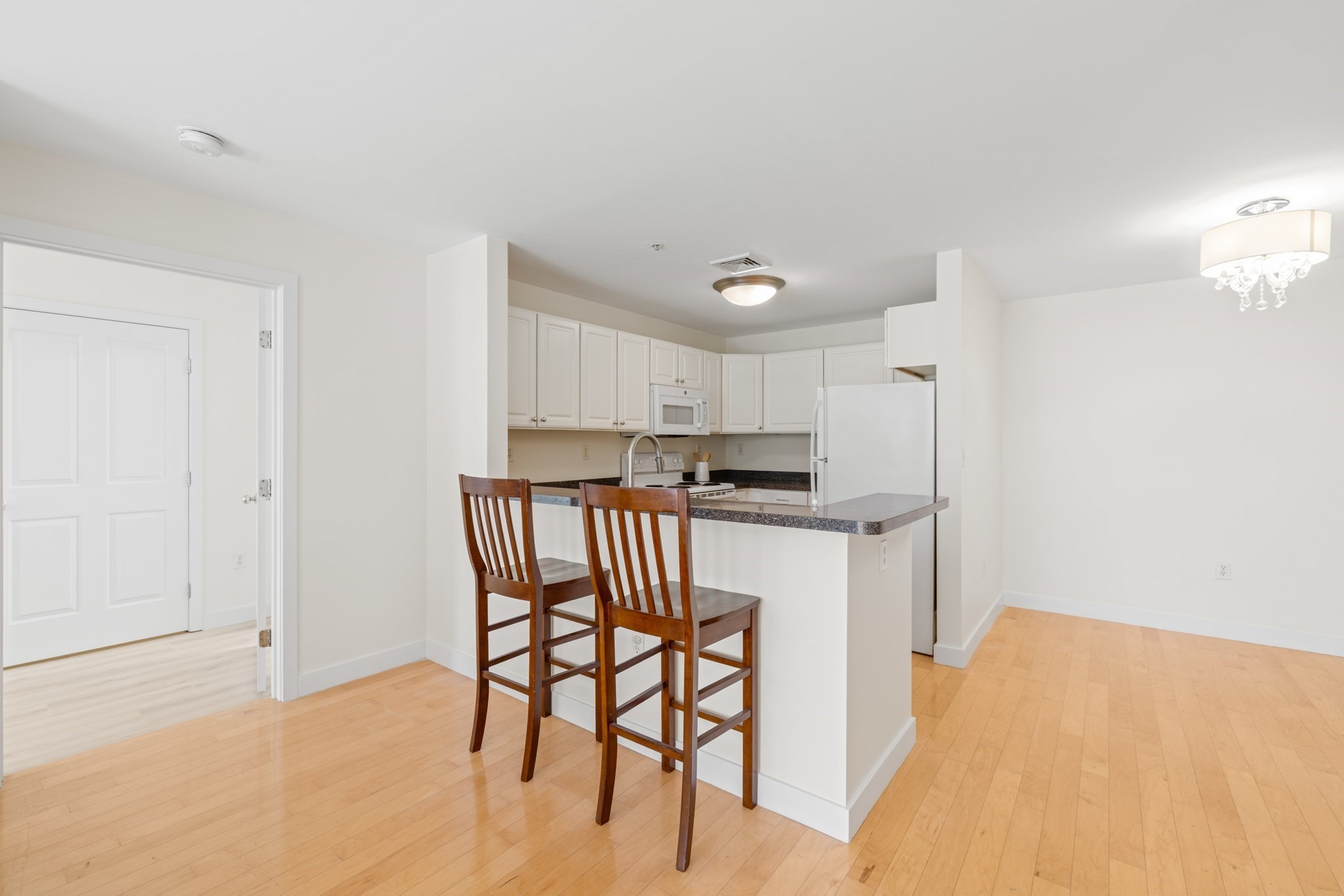 30 Franklin St # 312 Property Photo 10