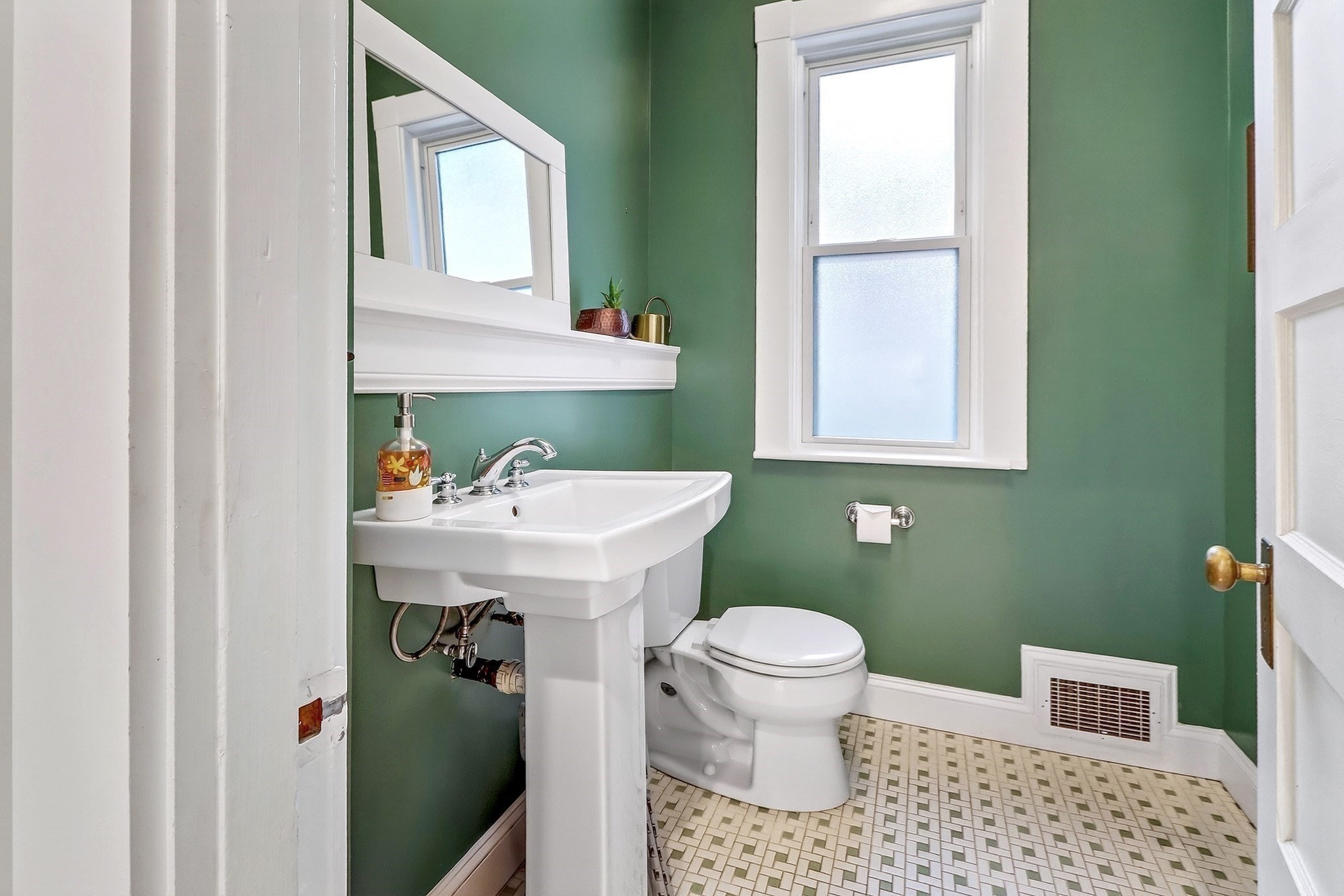 12 Lorette St Property Photo 17