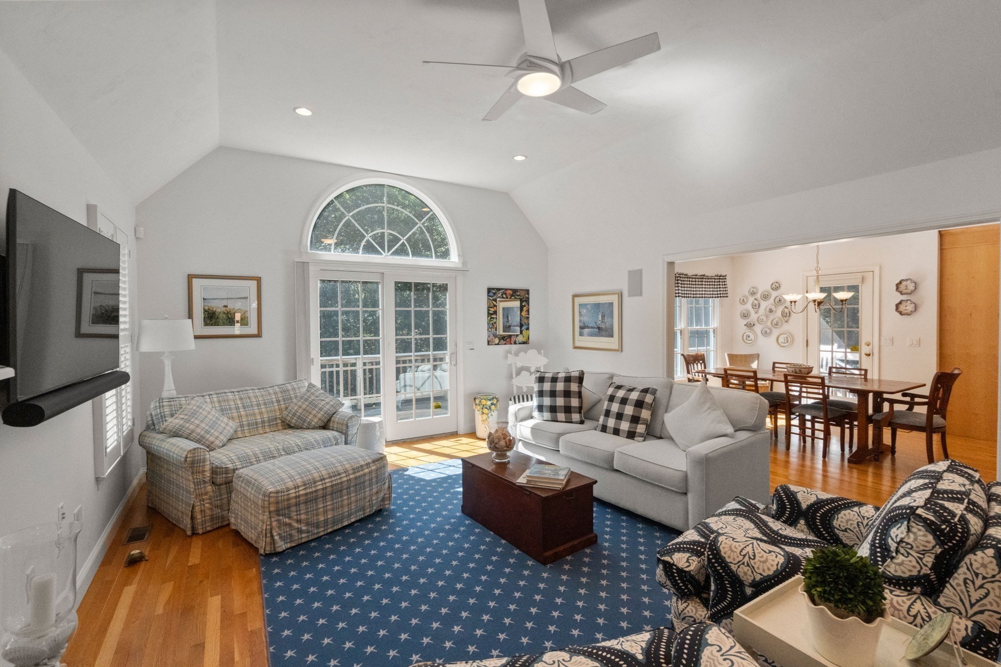 7 Menemsha Way Property Photo 5