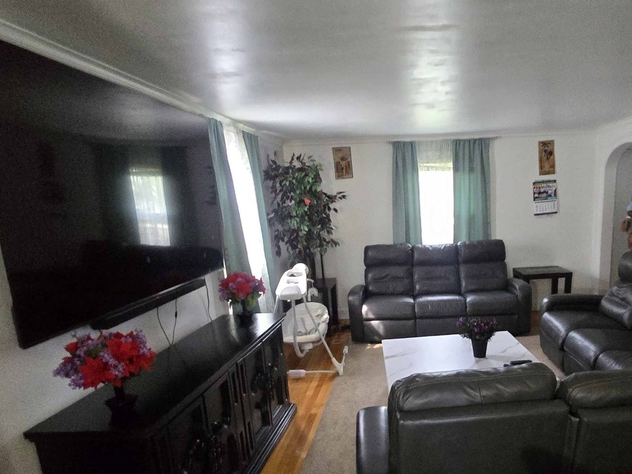 203 Burncoat St Property Photo 6