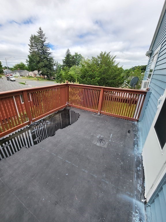 203 Burncoat St Property Photo 25