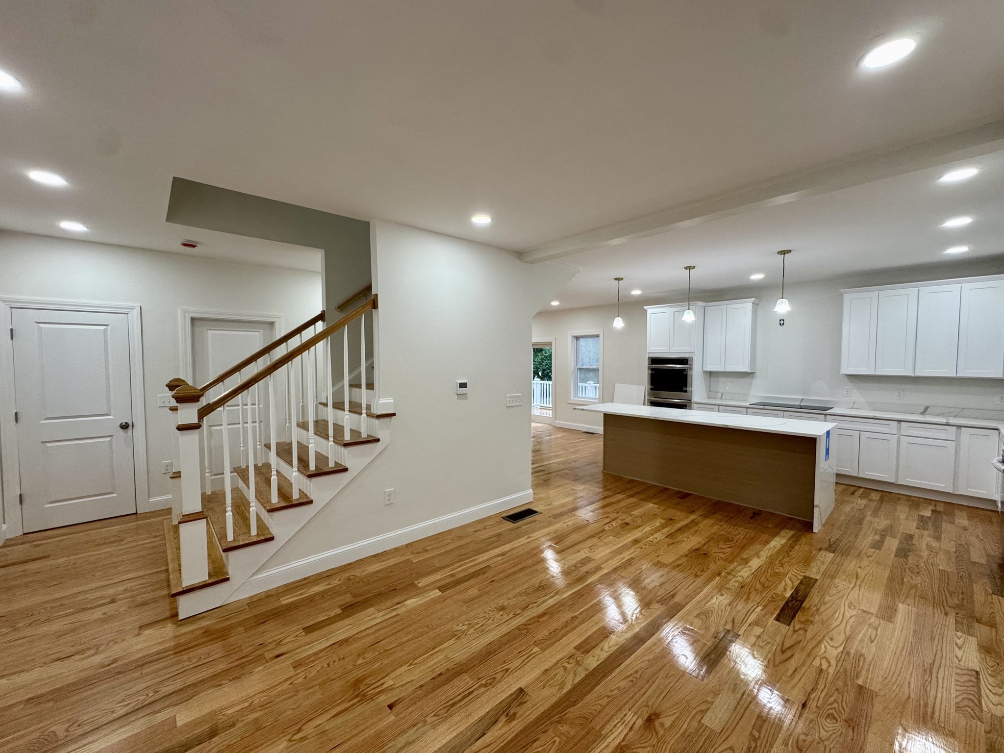 344 Hilldale Ave Property Photo 5