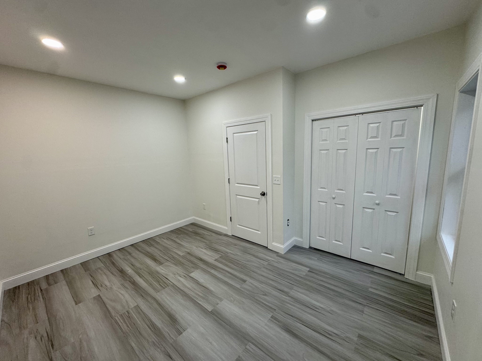 344 Hilldale Ave Property Photo 14