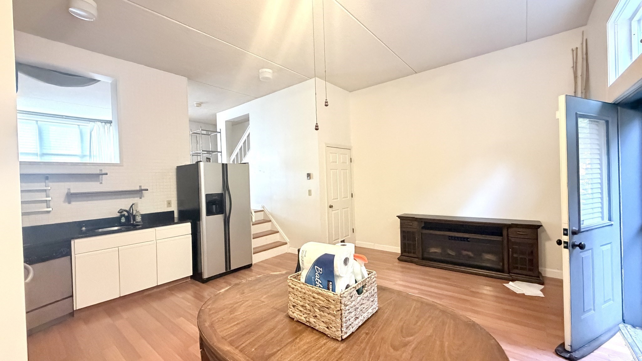 10 Eugene Circle # 10 Property Photo 2