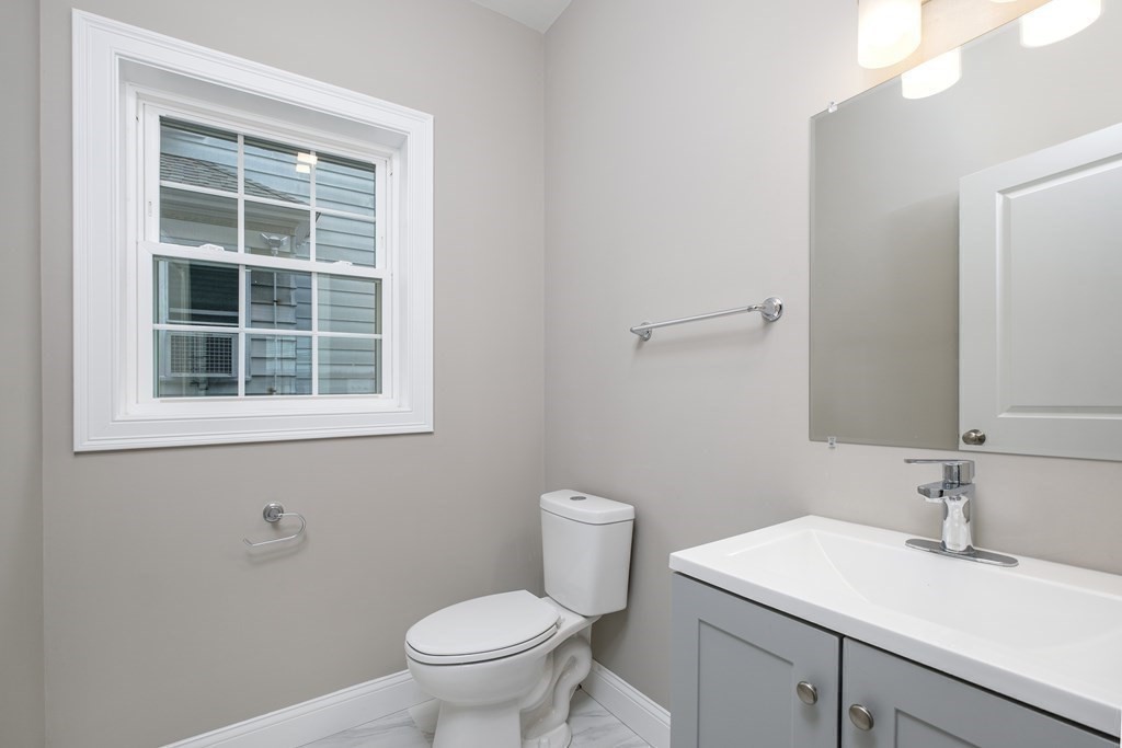 242 Mountain Ave # 1 Property Photo 4