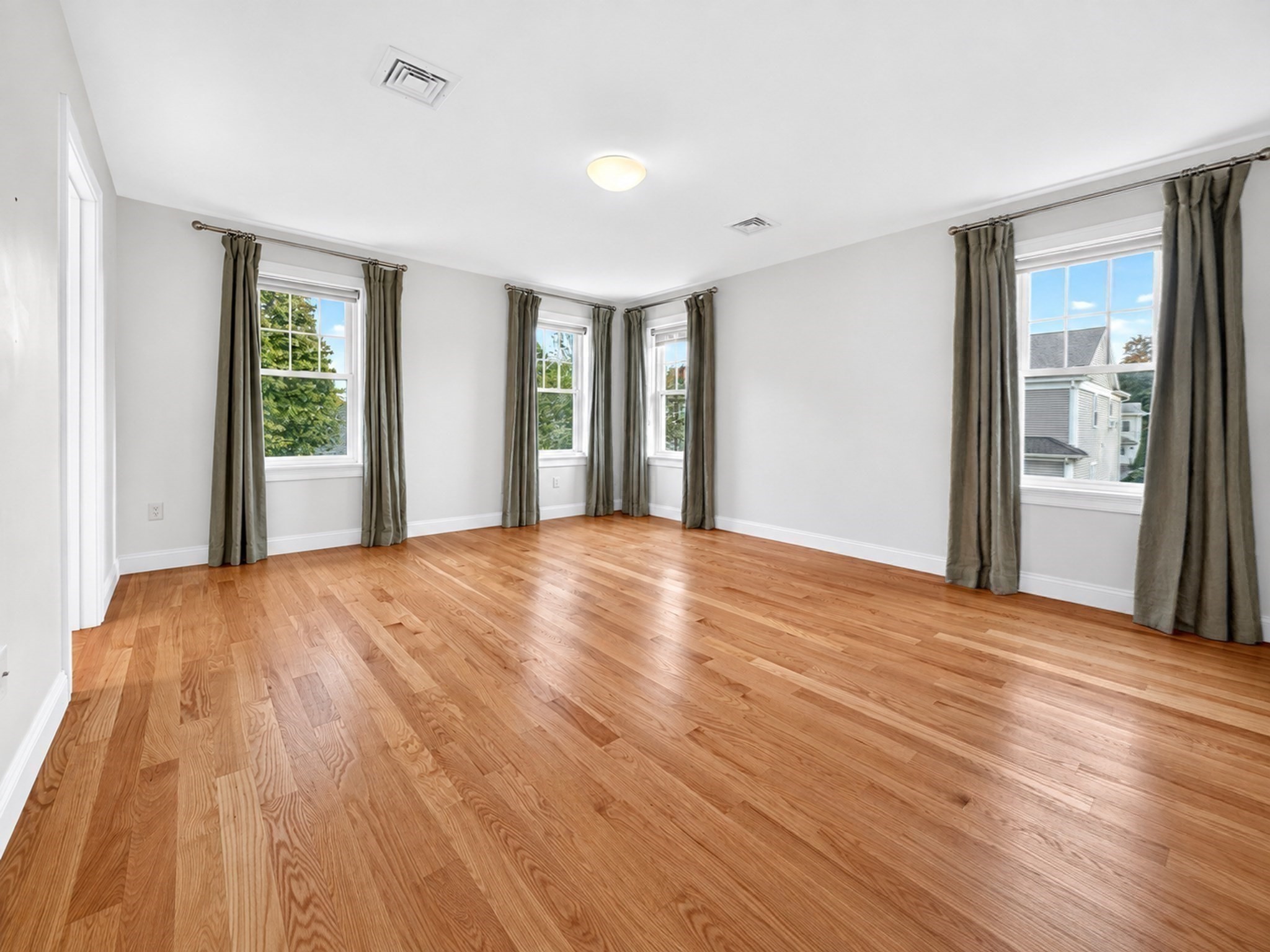 54 White St # 54 Property Photo 17