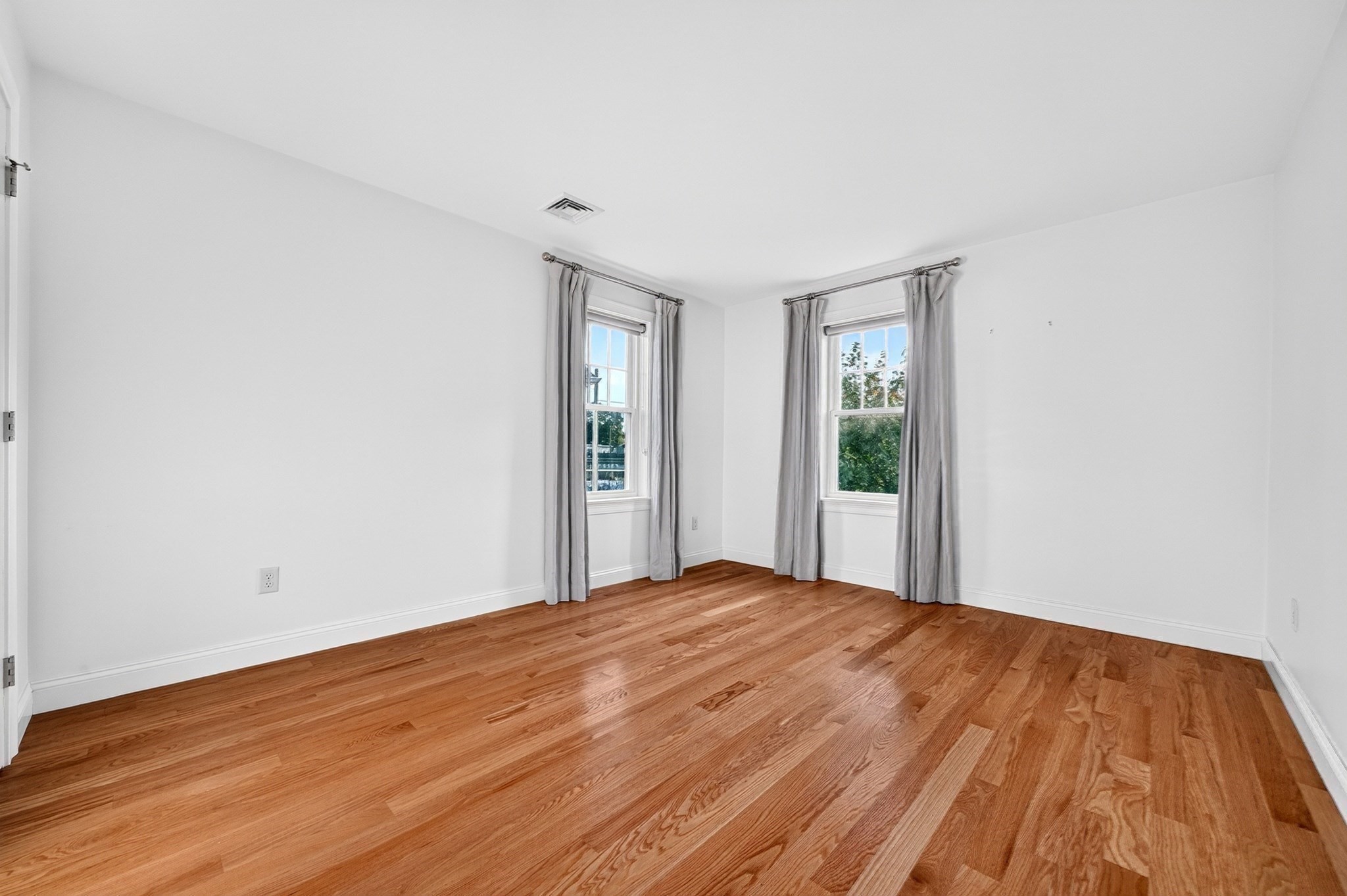 54 White St # 54 Property Photo 23