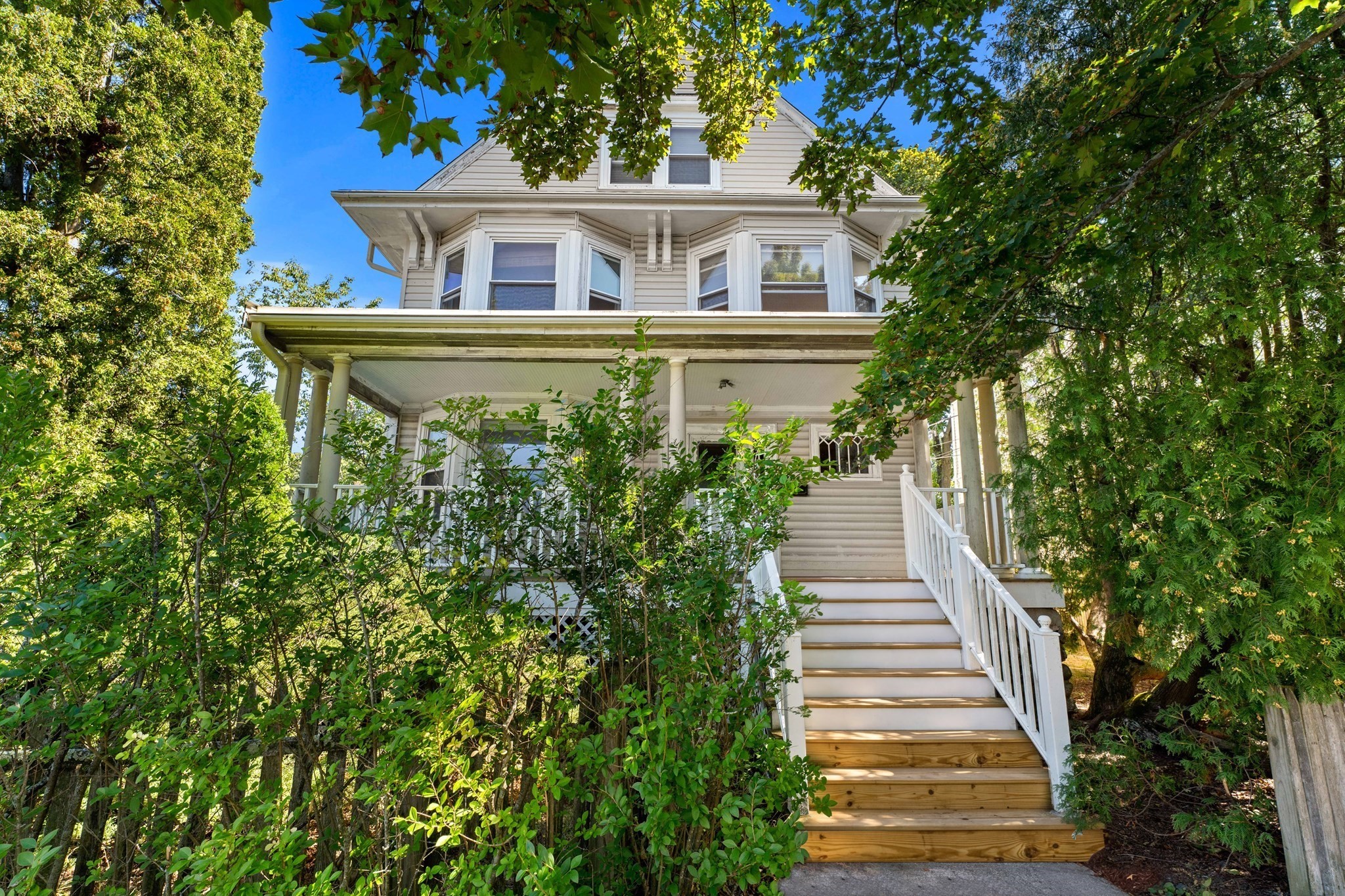 99 Farragut Rd. Property Photo 1