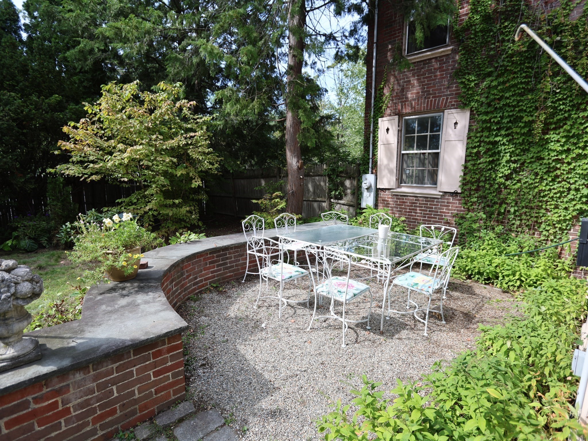 112 Russell St Property Photo 30