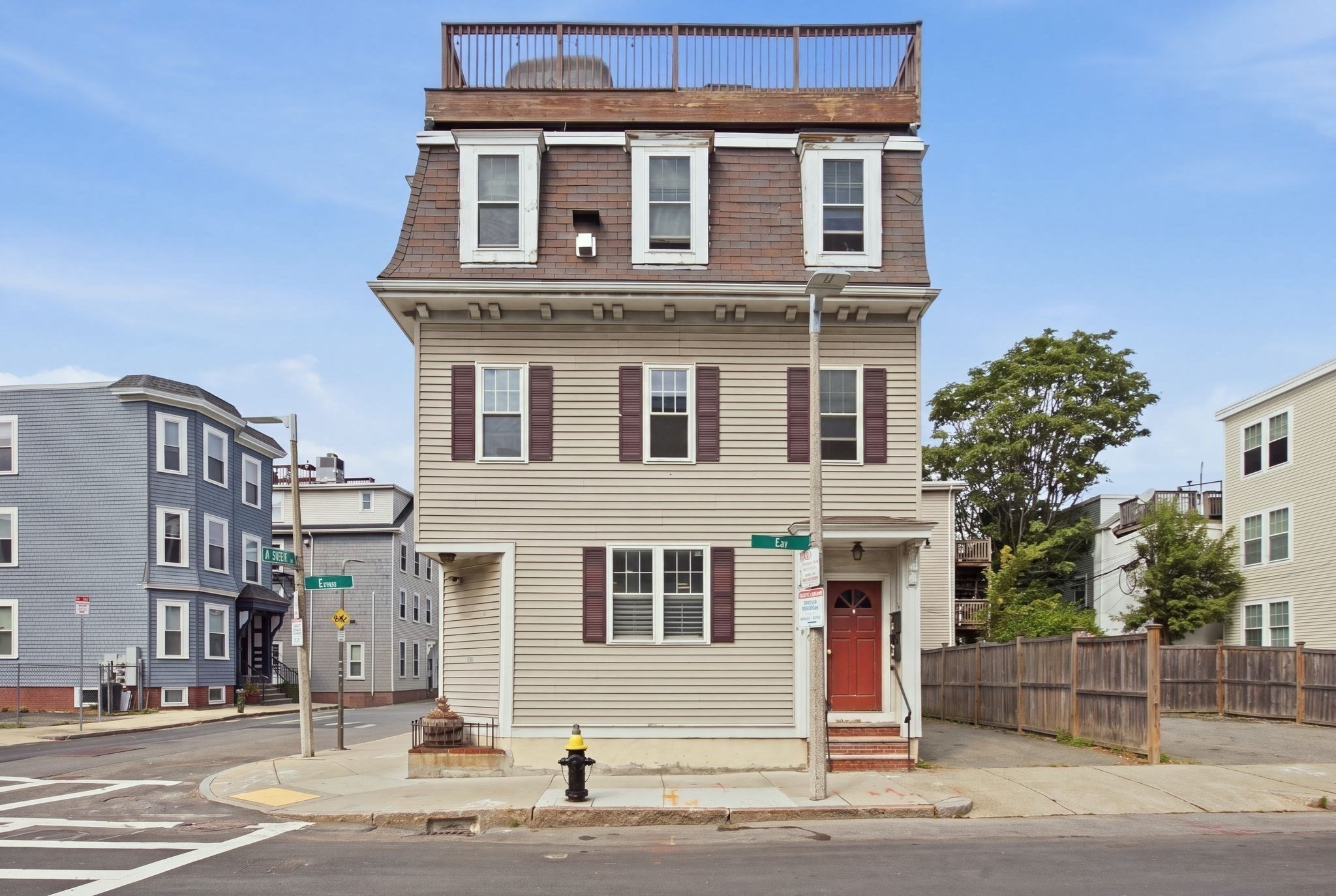 194 E St # A Property Photo 15