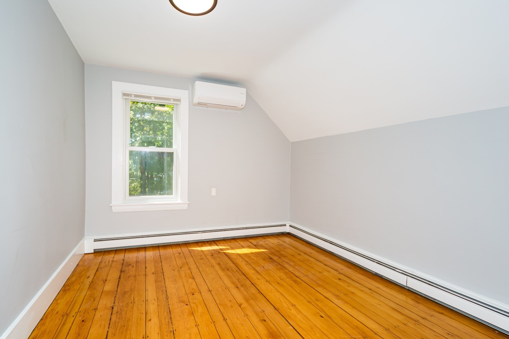 11 Purchase Street Property Photo 20