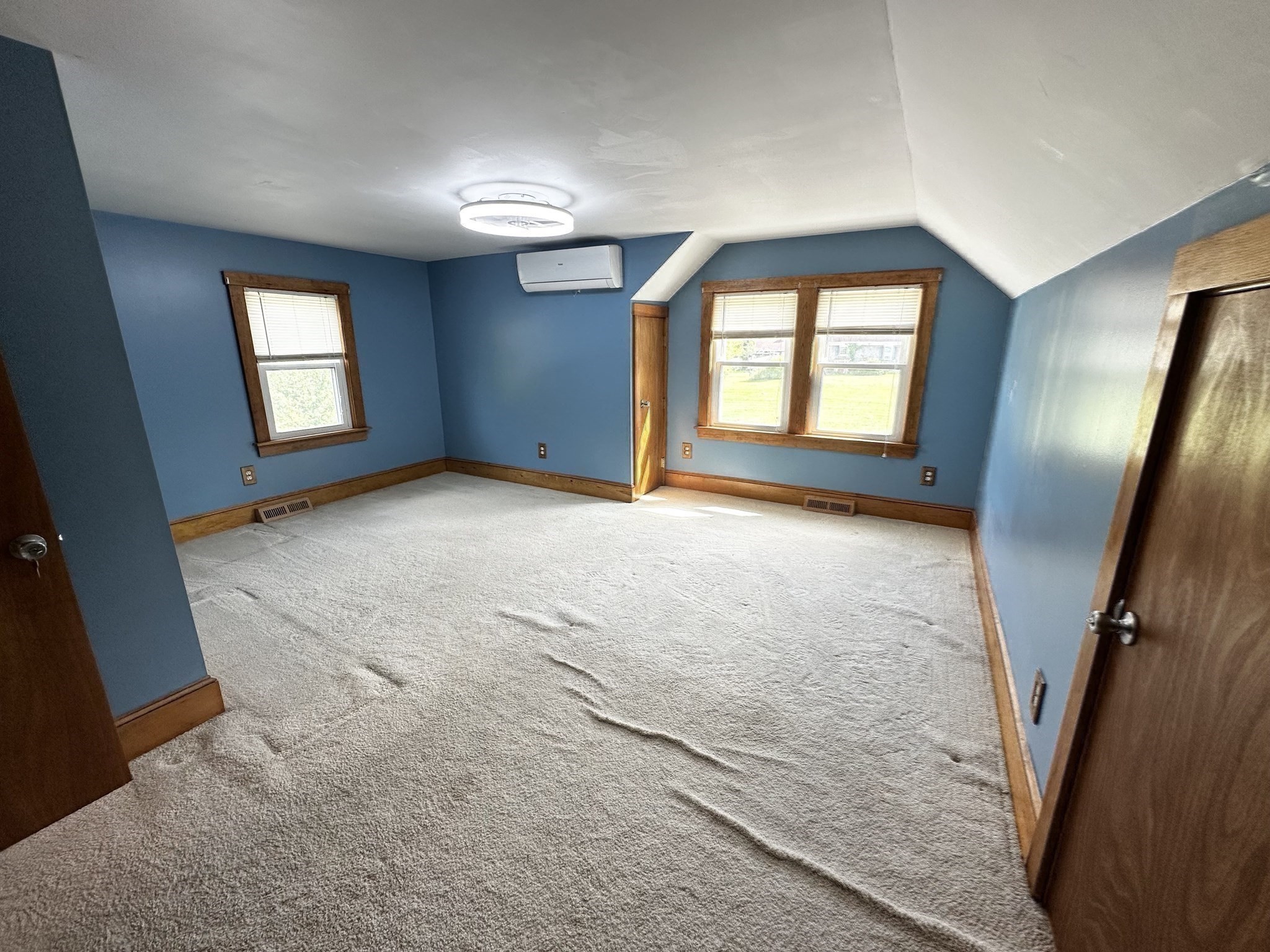 770 Main Street Property Photo 14
