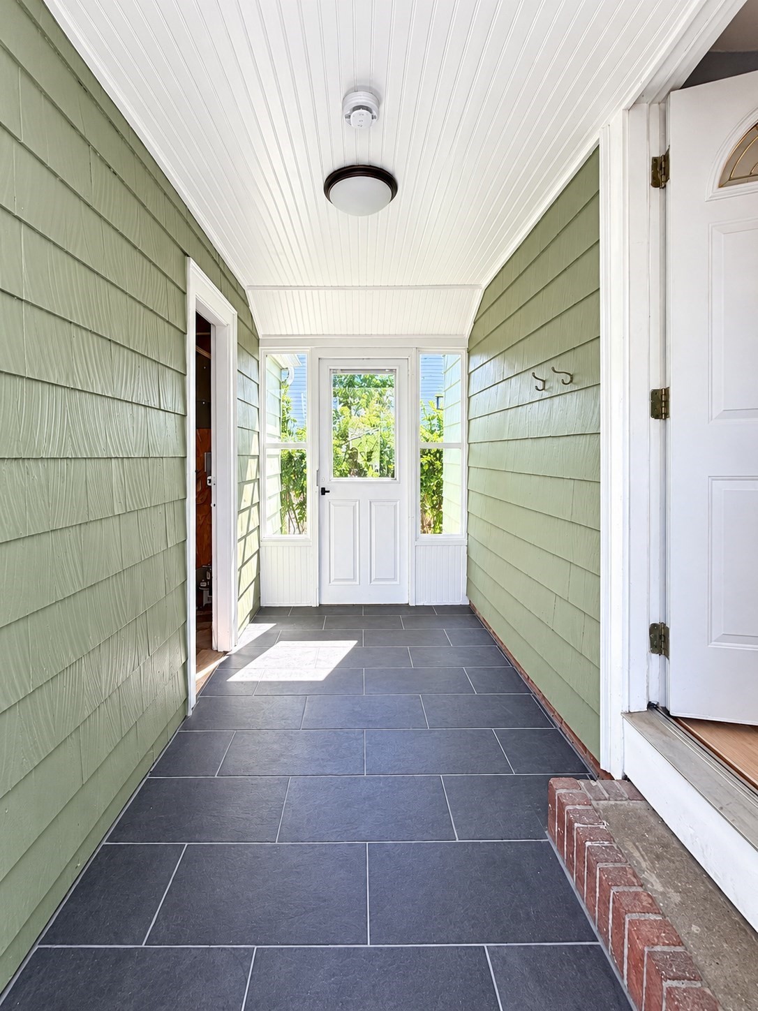 67 Mulberry St Property Photo 2