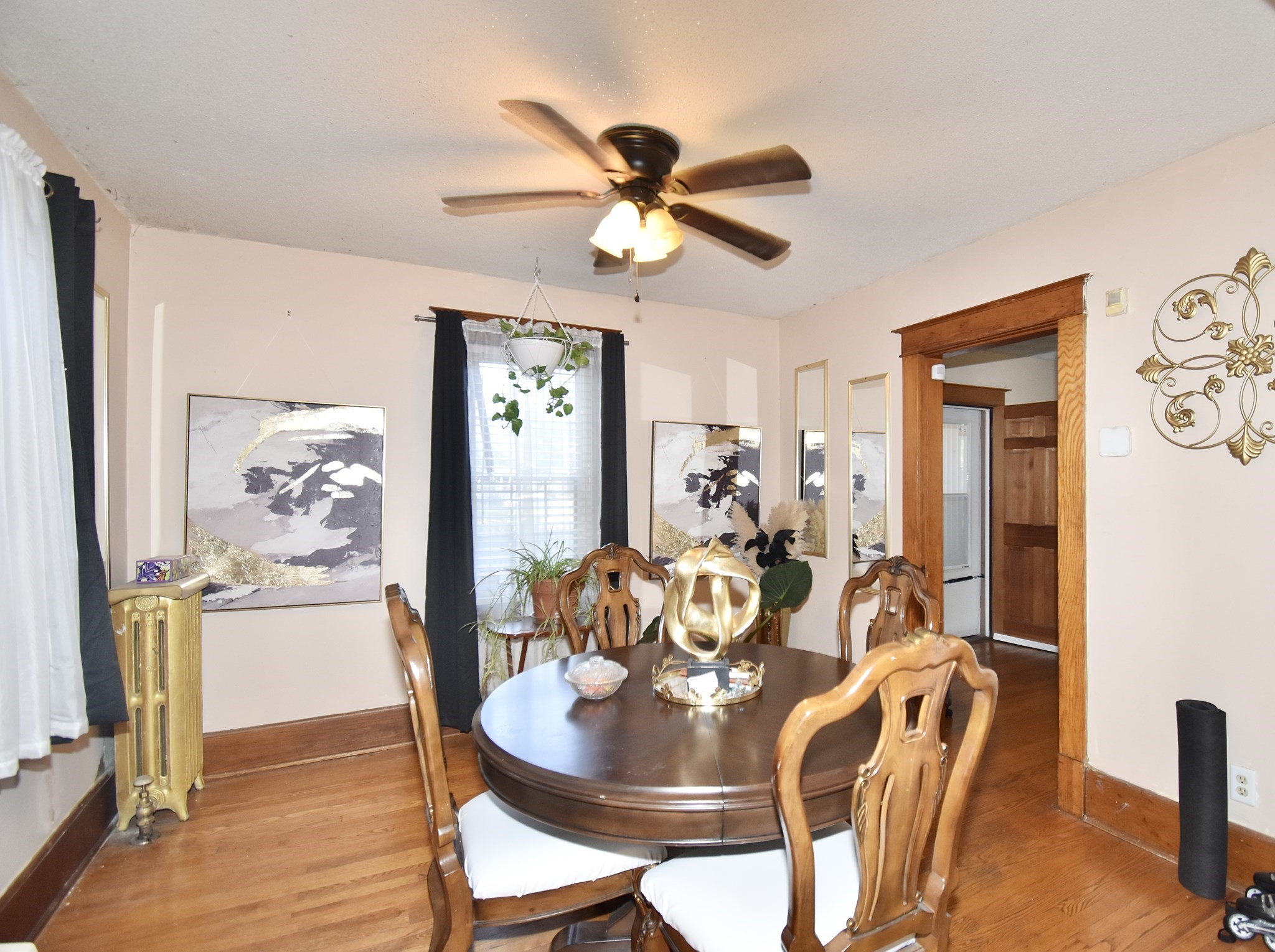 1245 Bay St Property Photo 16