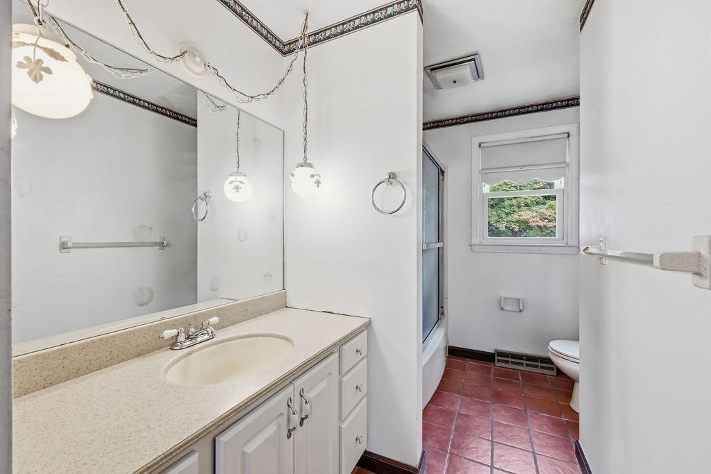 617 River Rd Property Photo 15
