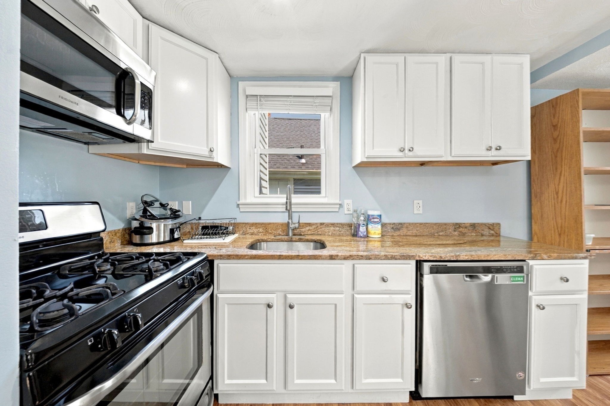 6 Clifton Ave Property Photo 6
