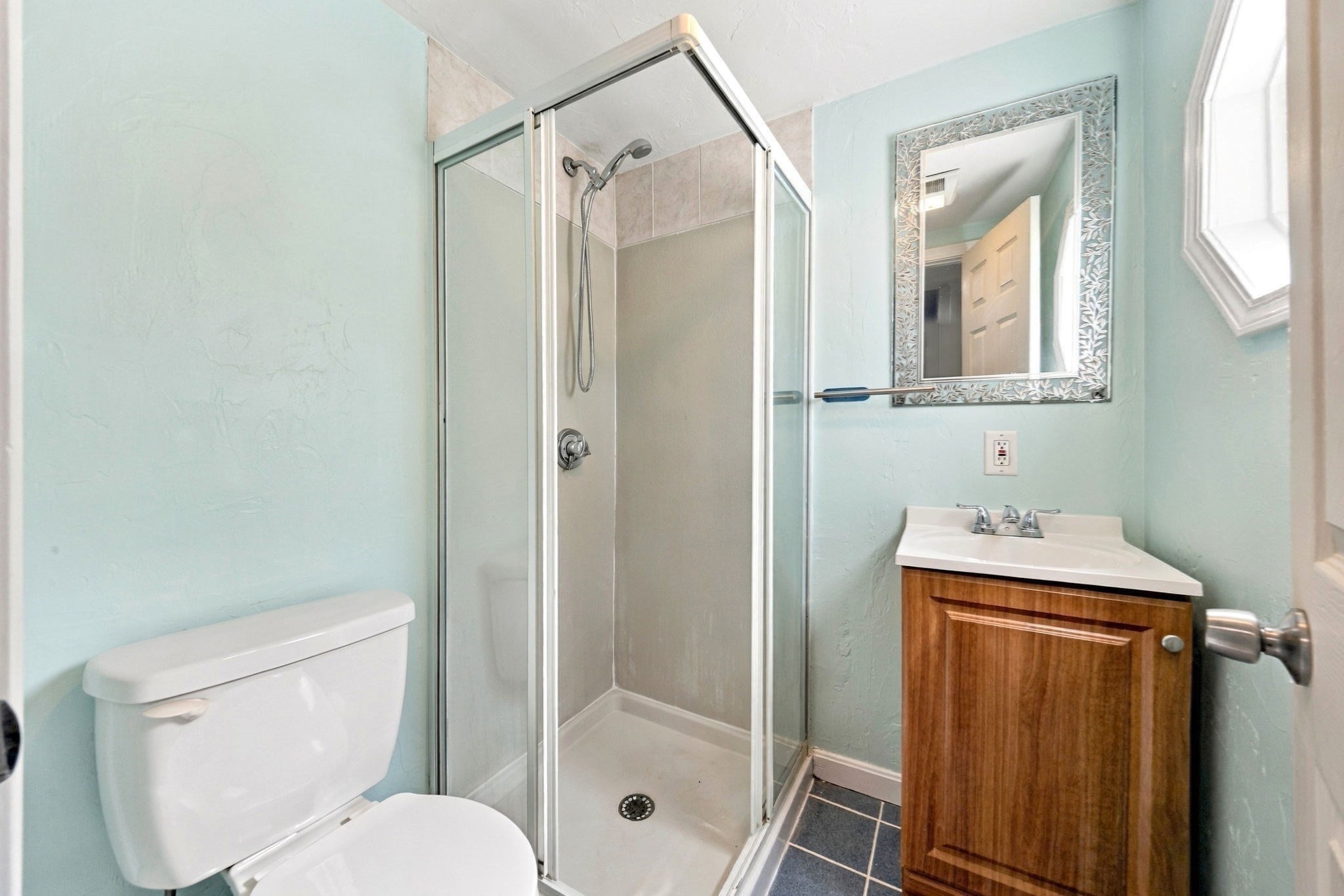 6 Clifton Ave Property Photo 25