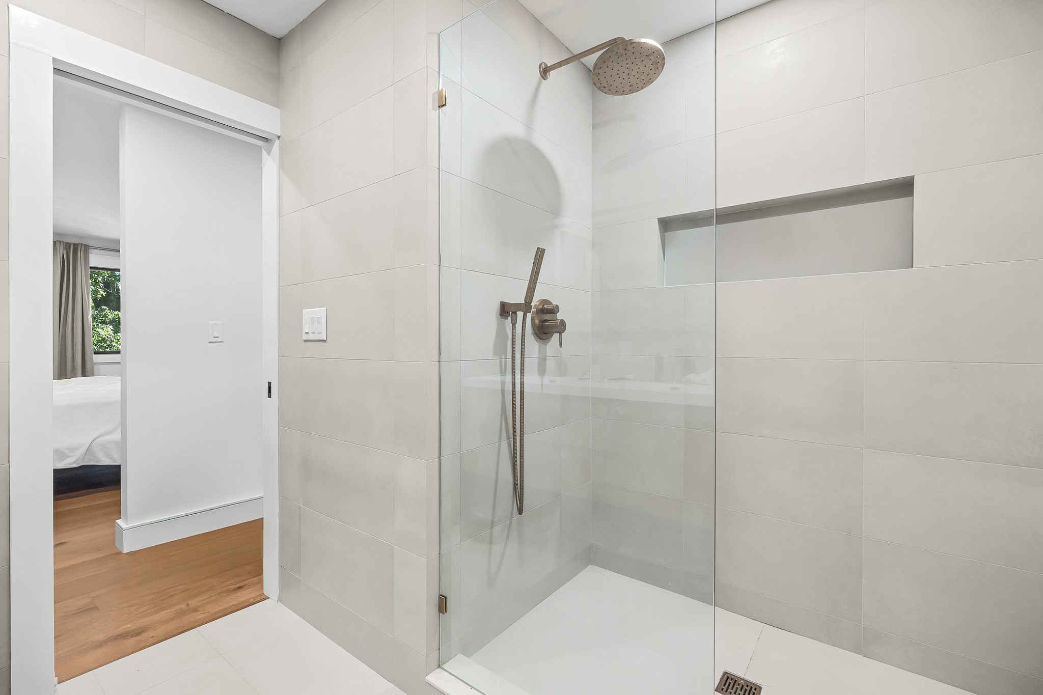 935 Washington St # 8 Property Photo 11