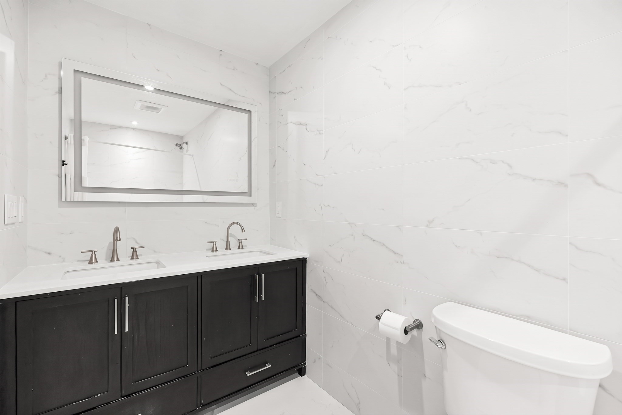 935 Washington St # 8 Property Photo 16