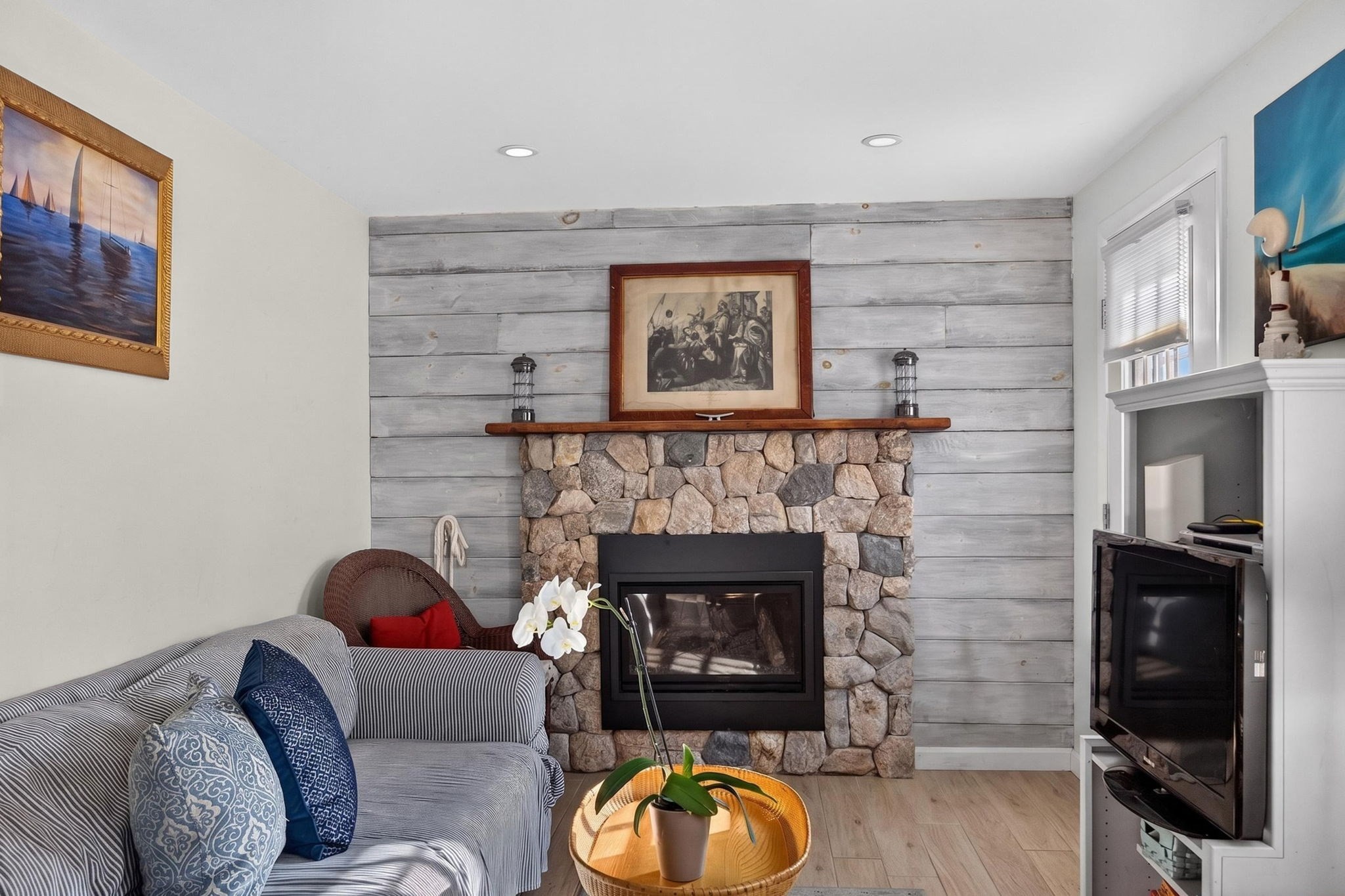 143 N Shore Boulevard # 7a Property Photo 5