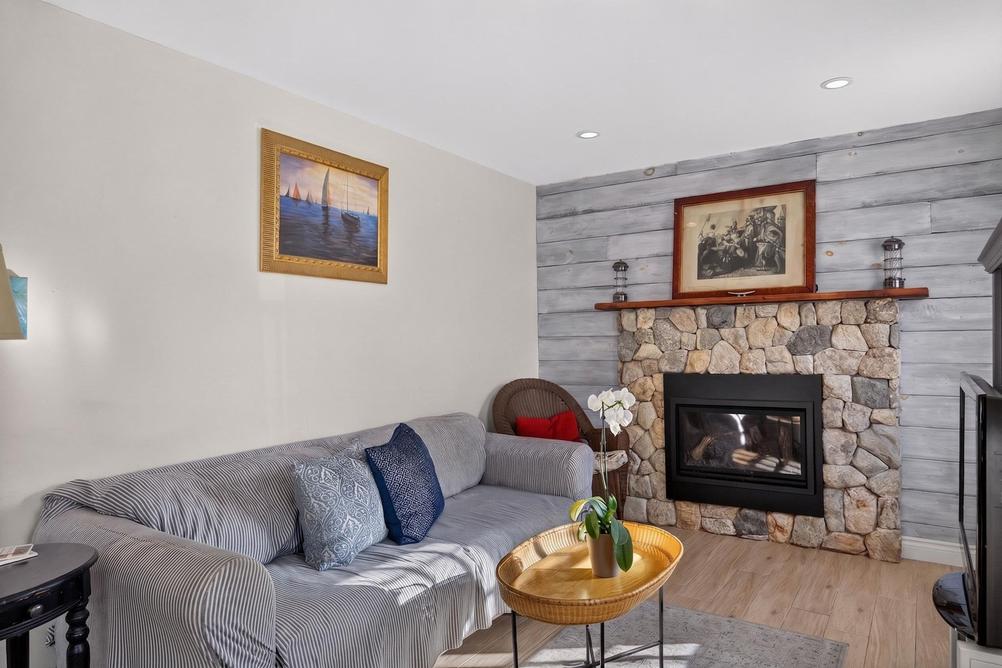 143 N Shore Boulevard # 7a Property Photo 7