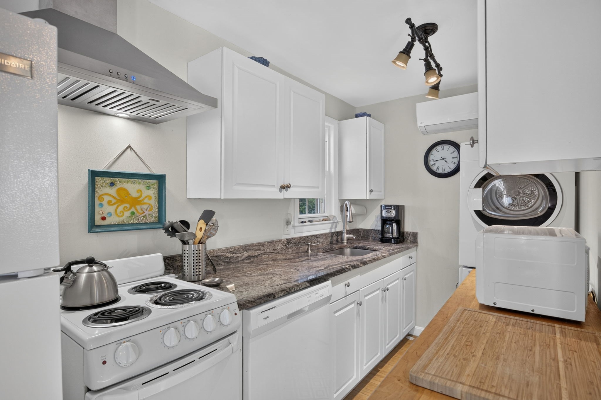 143 N Shore Boulevard # 7a Property Photo 14