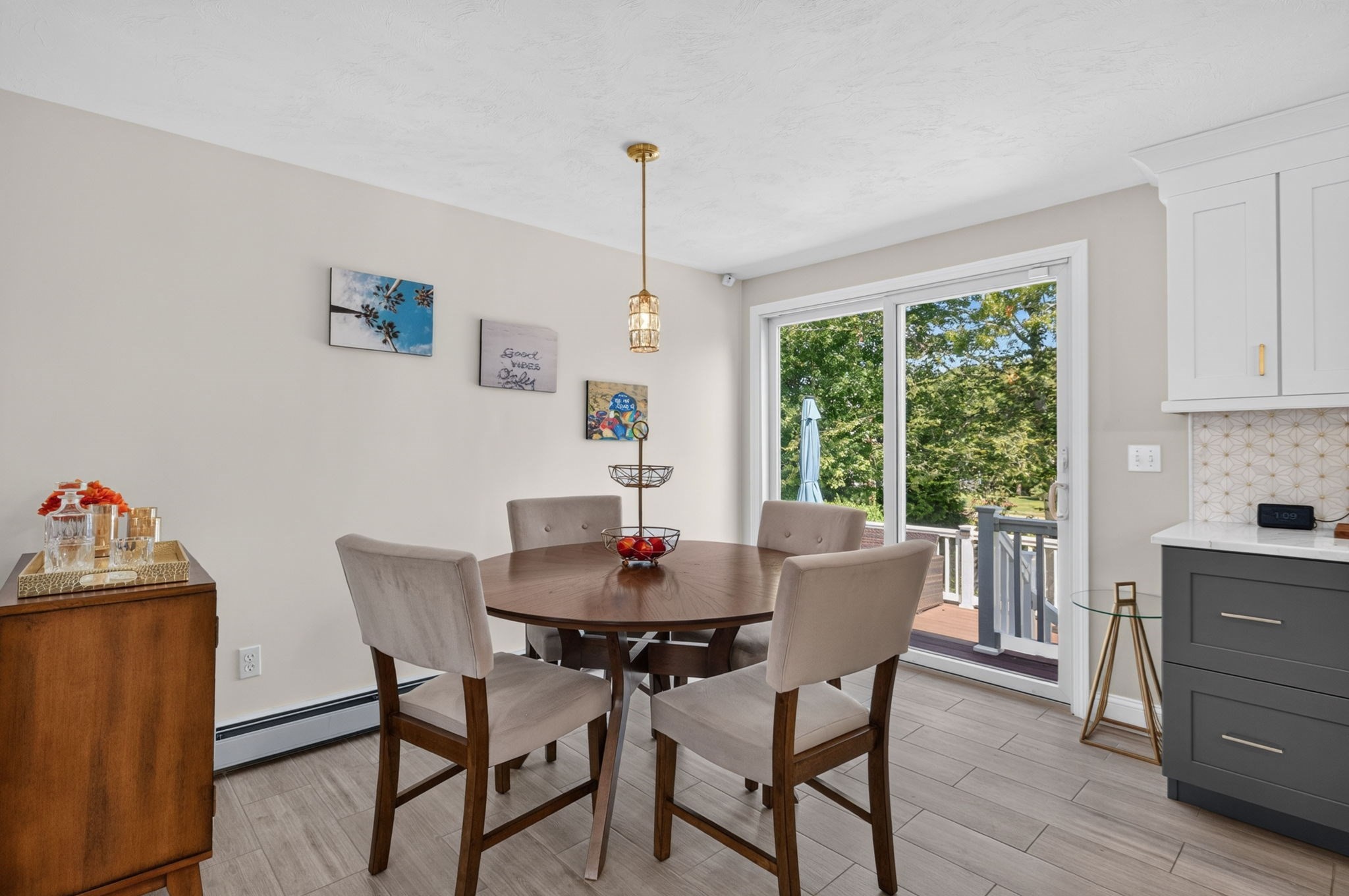 68 Metacomet Ave Property Photo 8