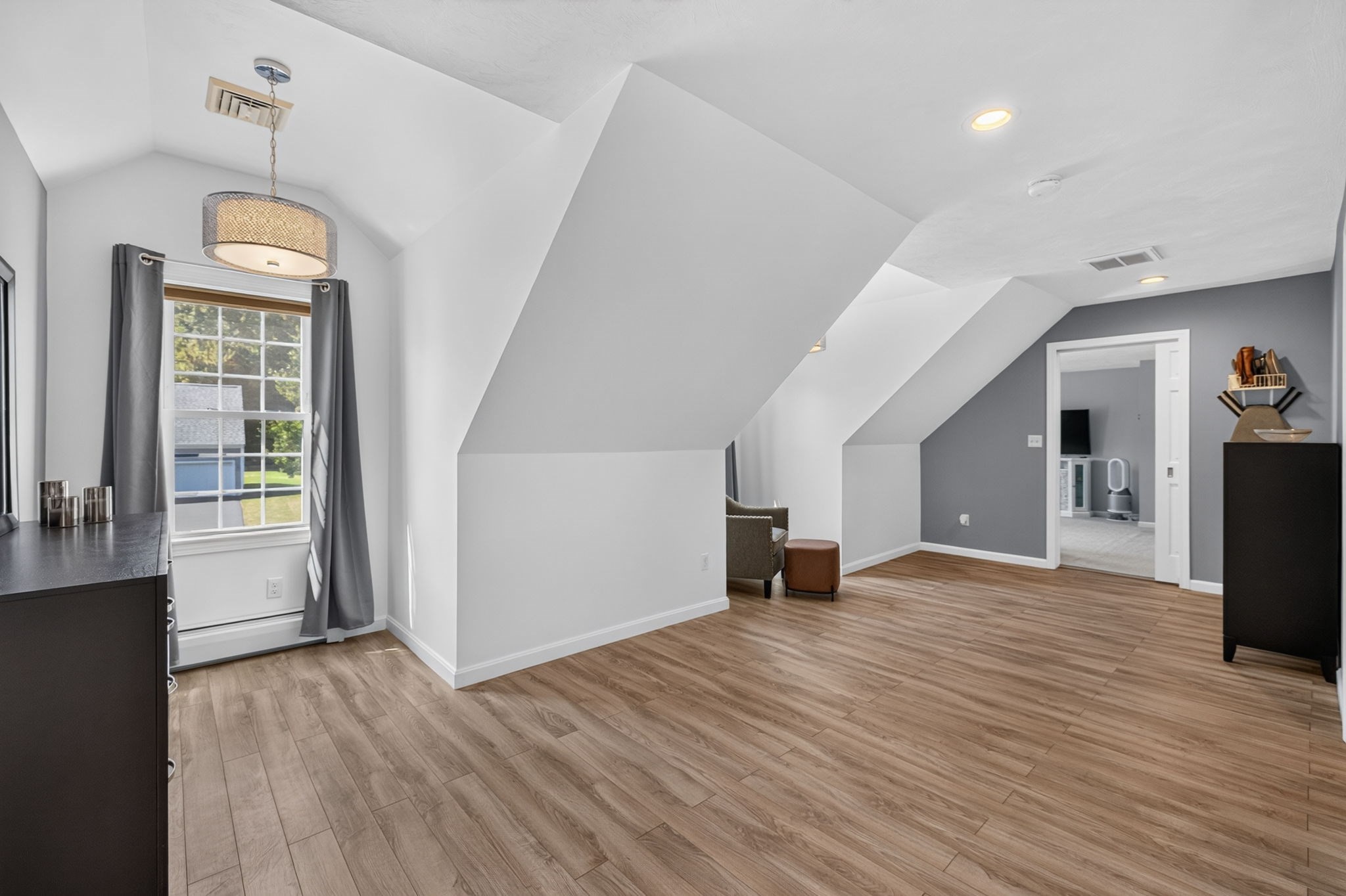 68 Metacomet Ave Property Photo 13