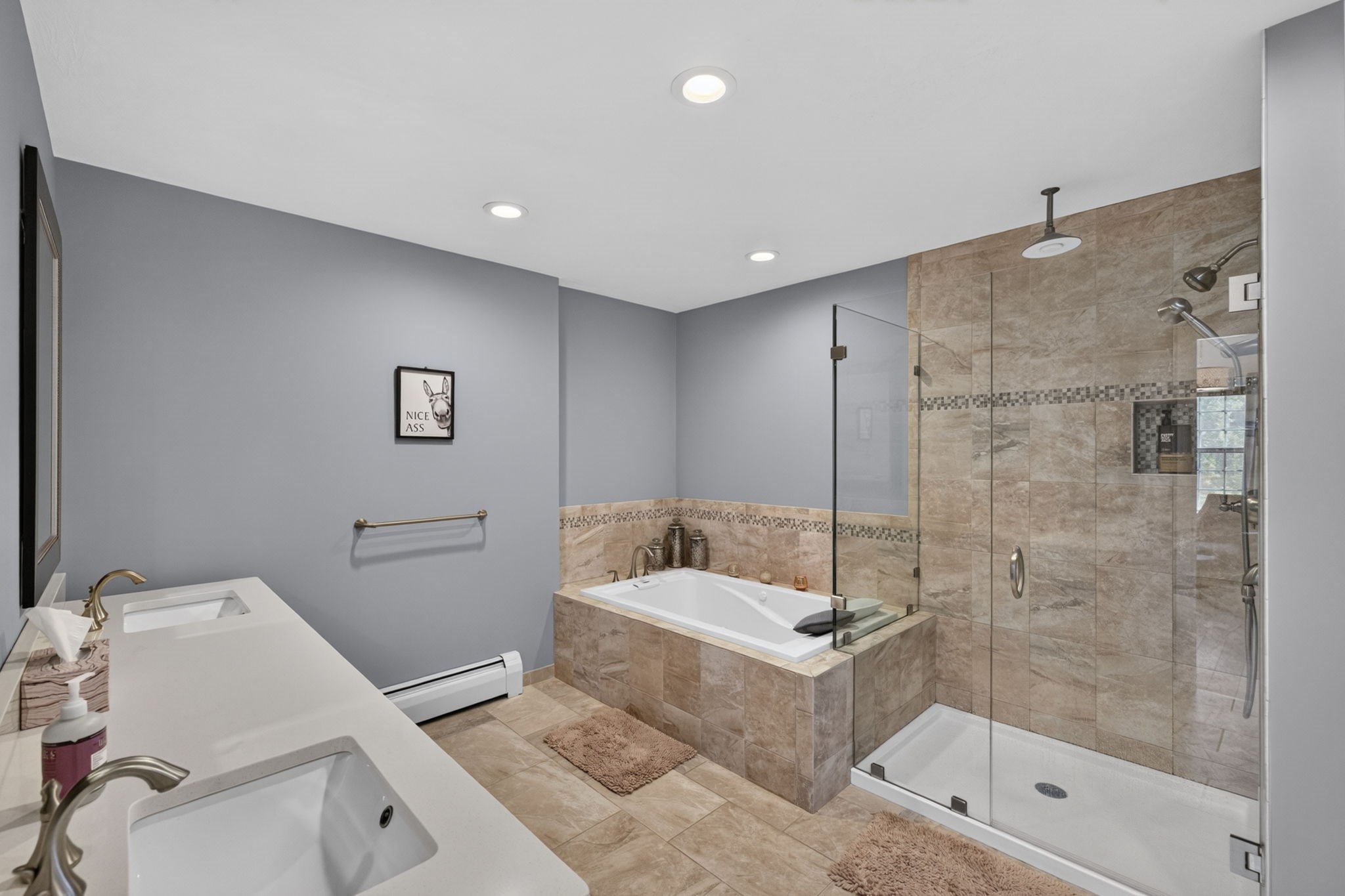 68 Metacomet Ave Property Photo 17