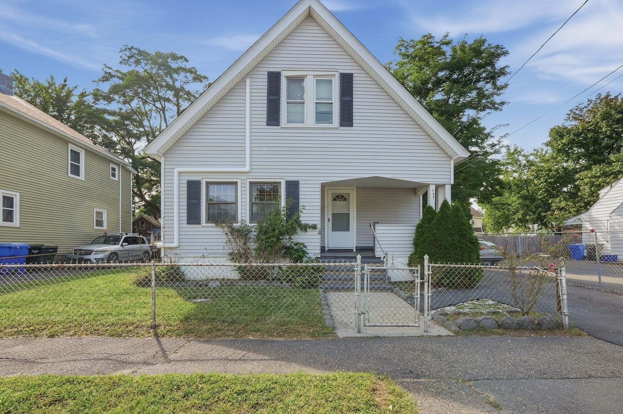 132 Gilbert Ave Property Photo 1