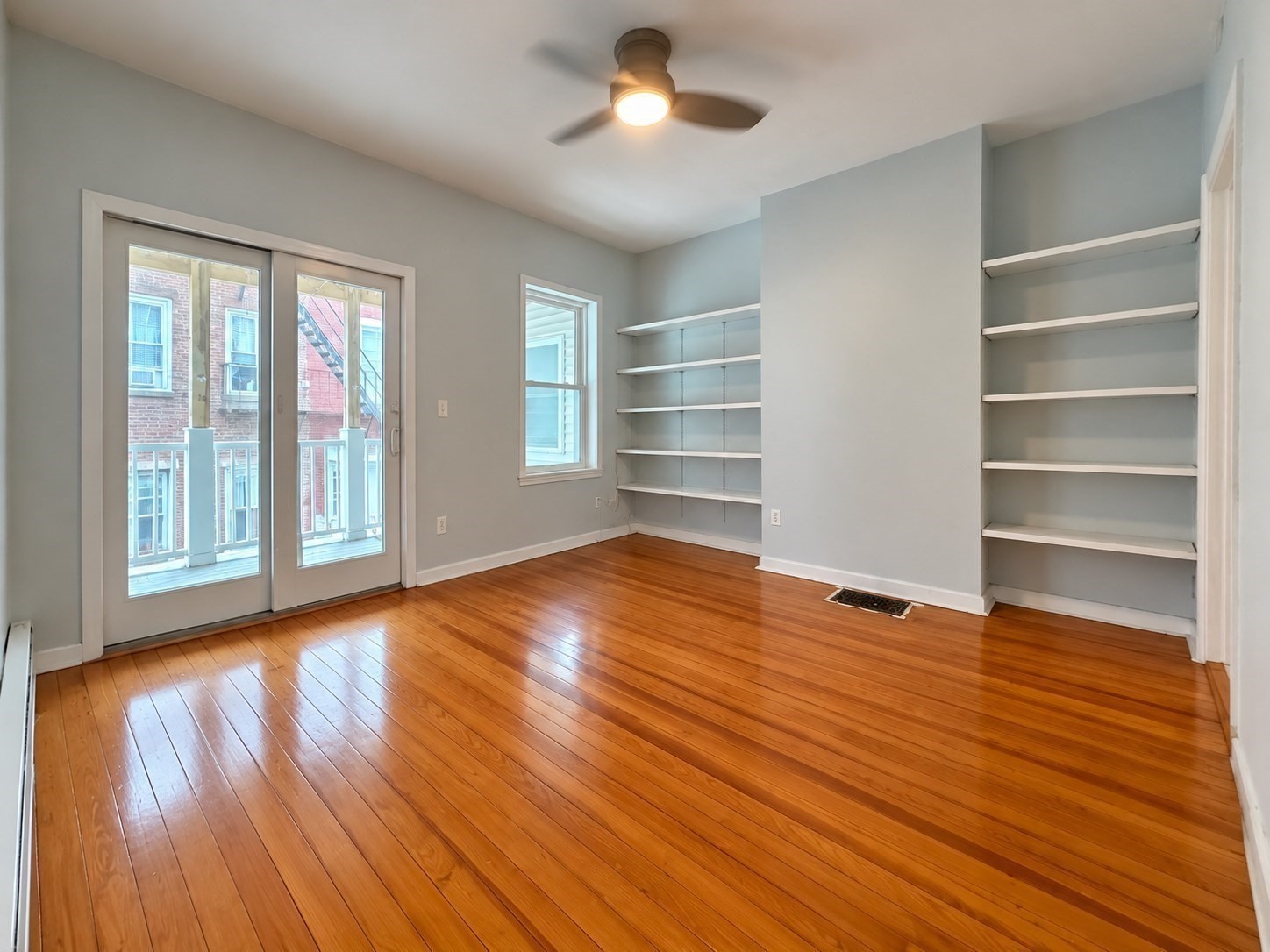 7 Murray Ct # 2 Property Photo 4