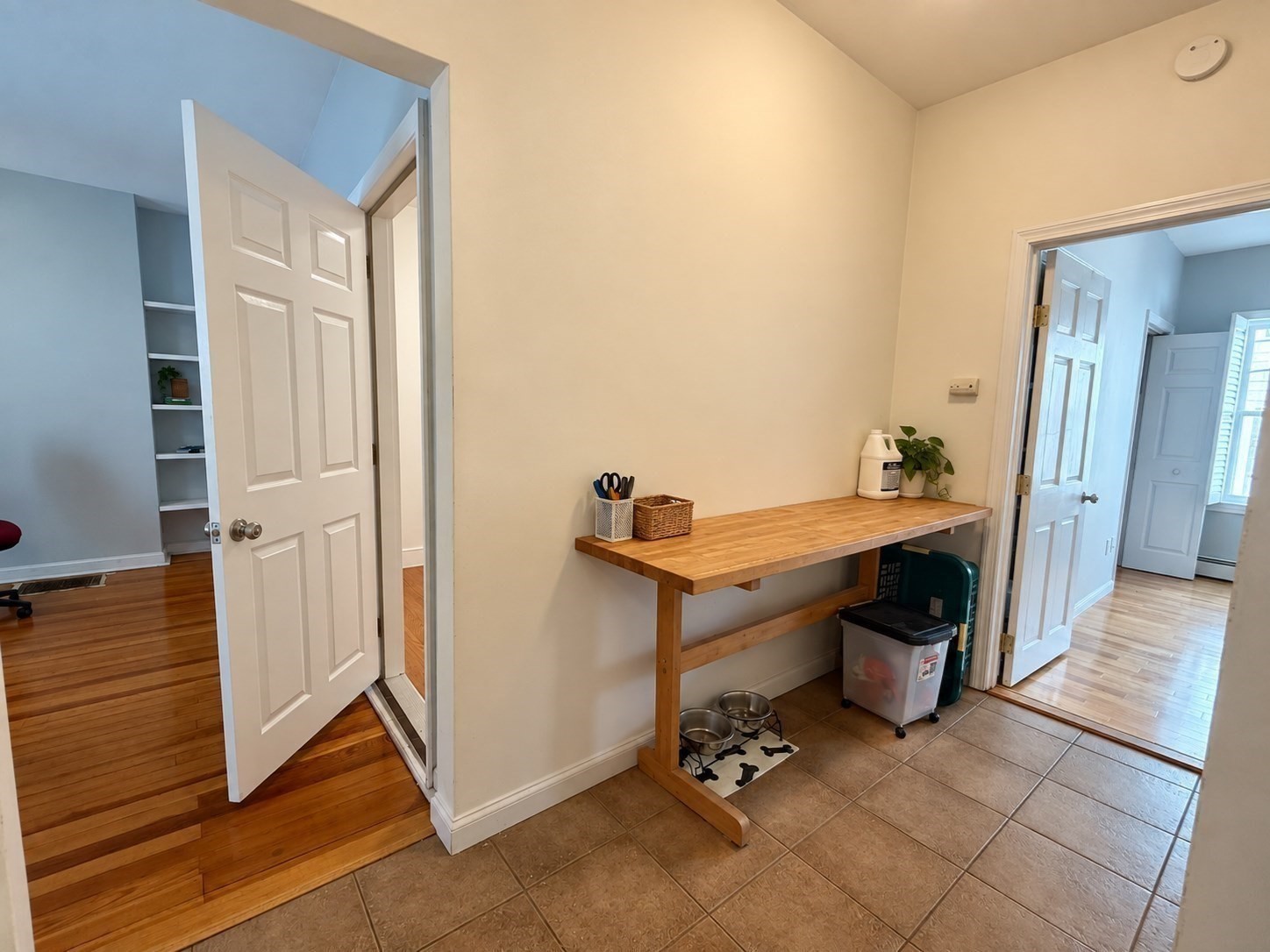 7 Murray Ct # 2 Property Photo 6
