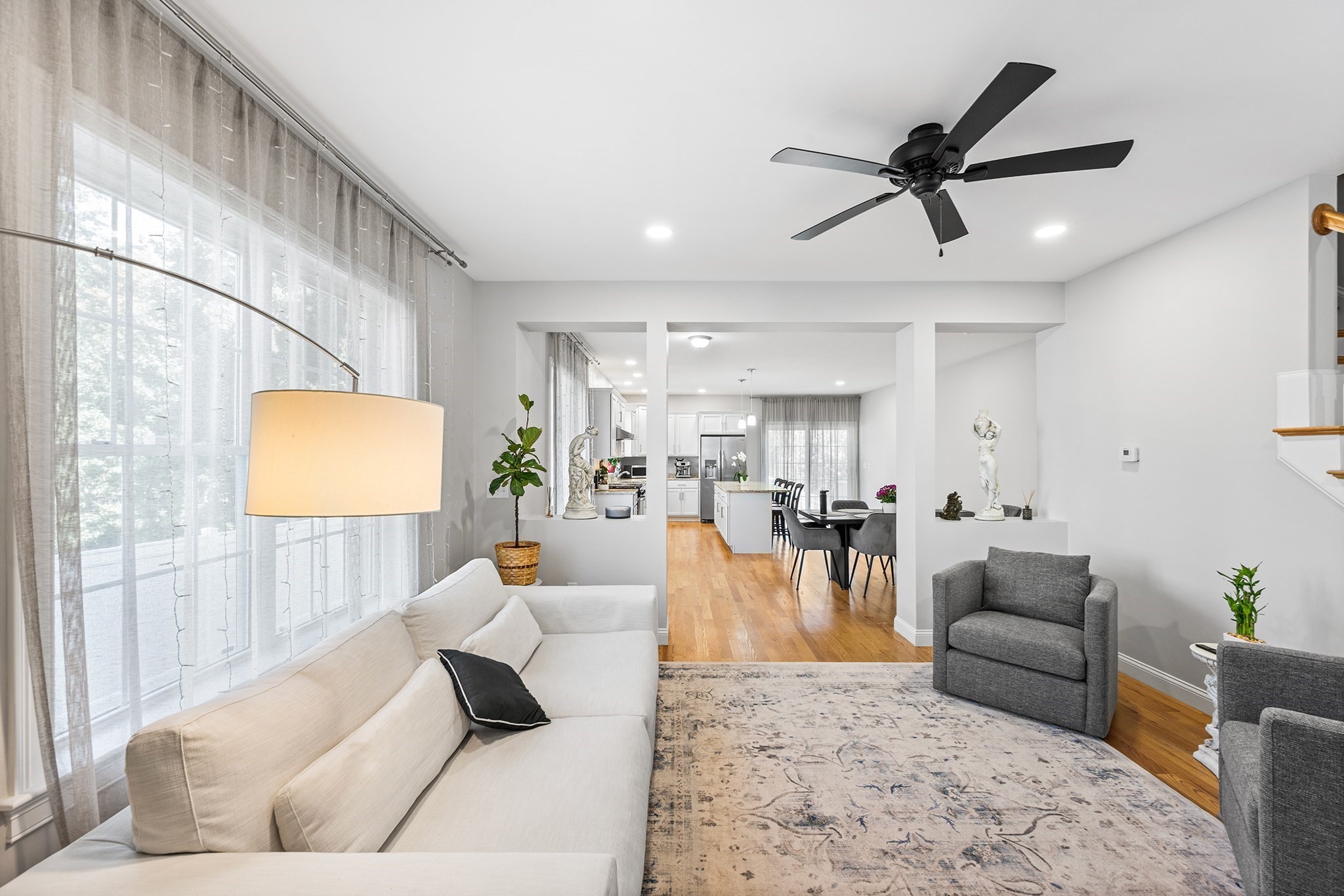 4 Fairmount St # A Property Photo 3