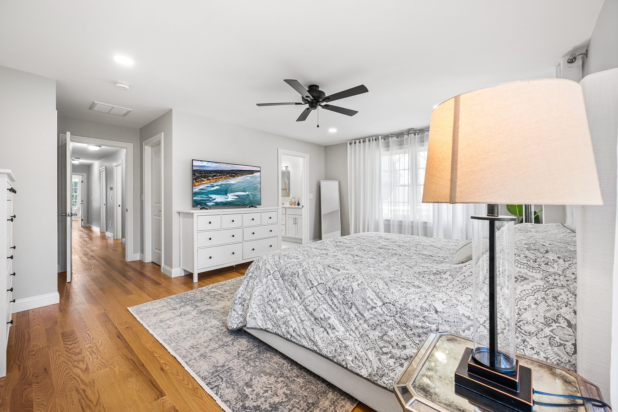 4 Fairmount St # A Property Photo 14