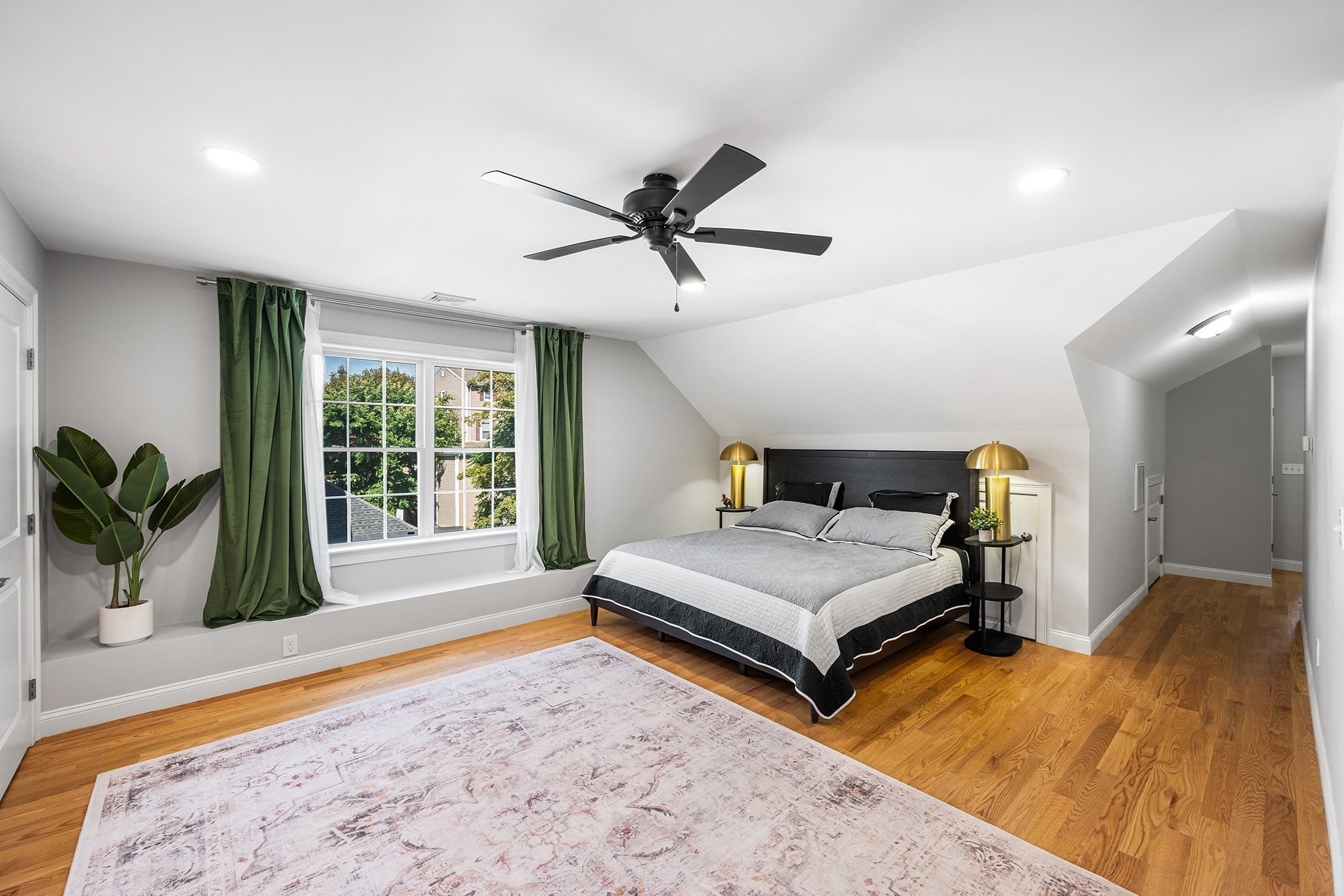 4 Fairmount St # A Property Photo 24