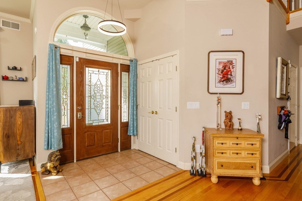 43 Wachusett Street Property Photo 8