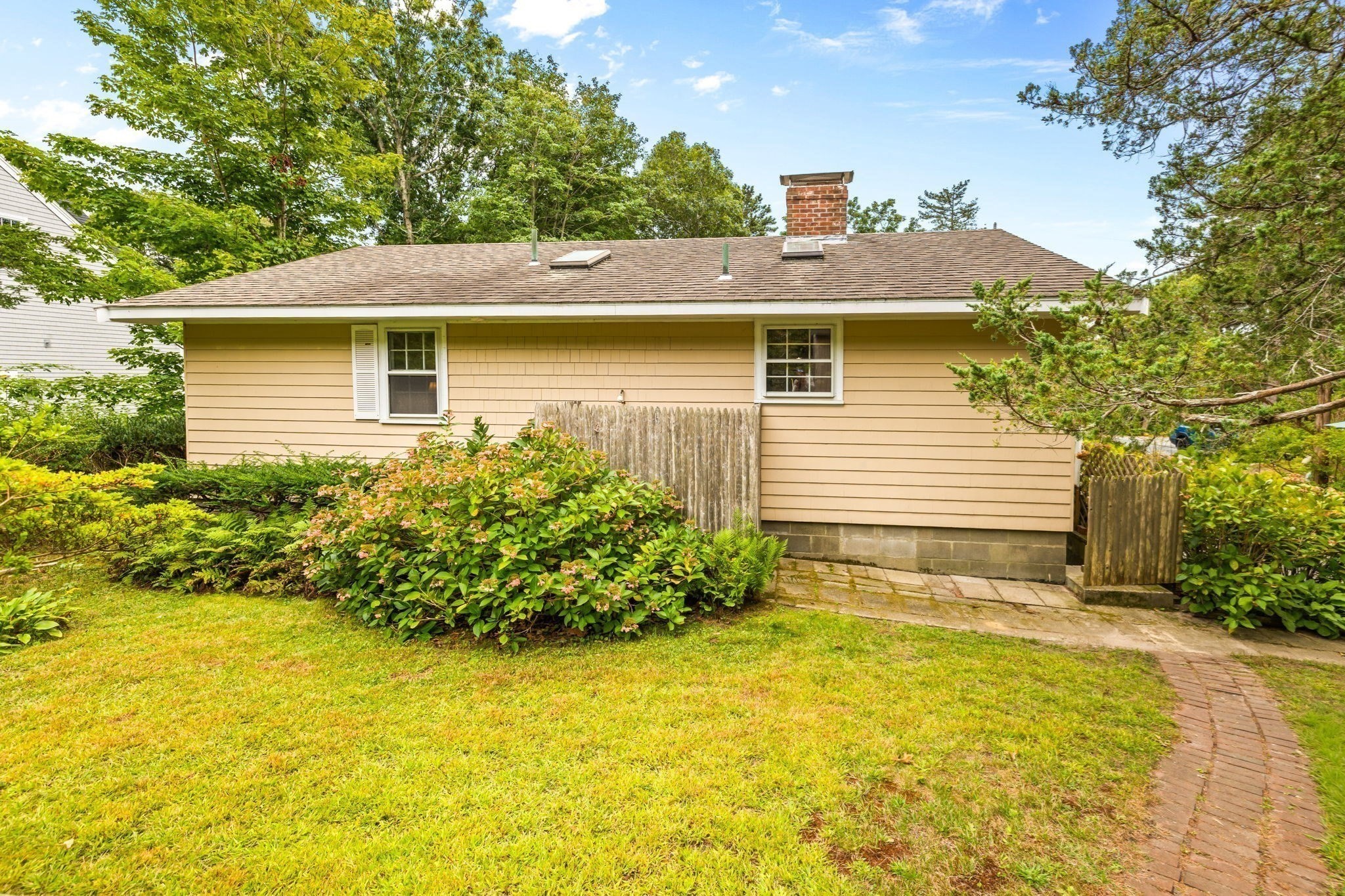 23 Santuit Rd Property Photo 11