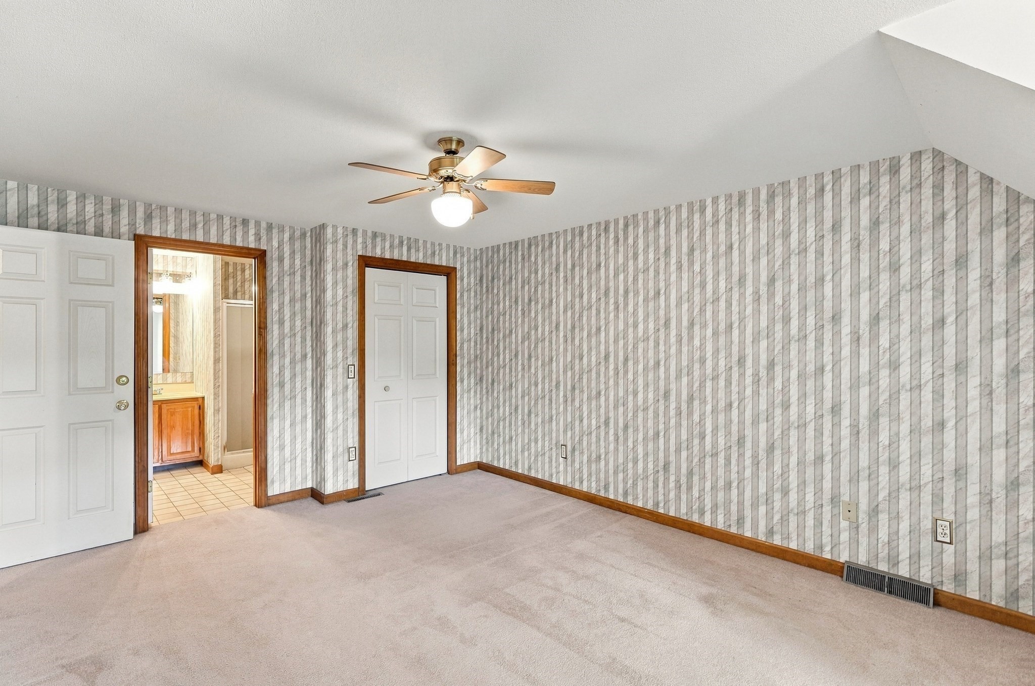 690 Converse Street Property Photo 22
