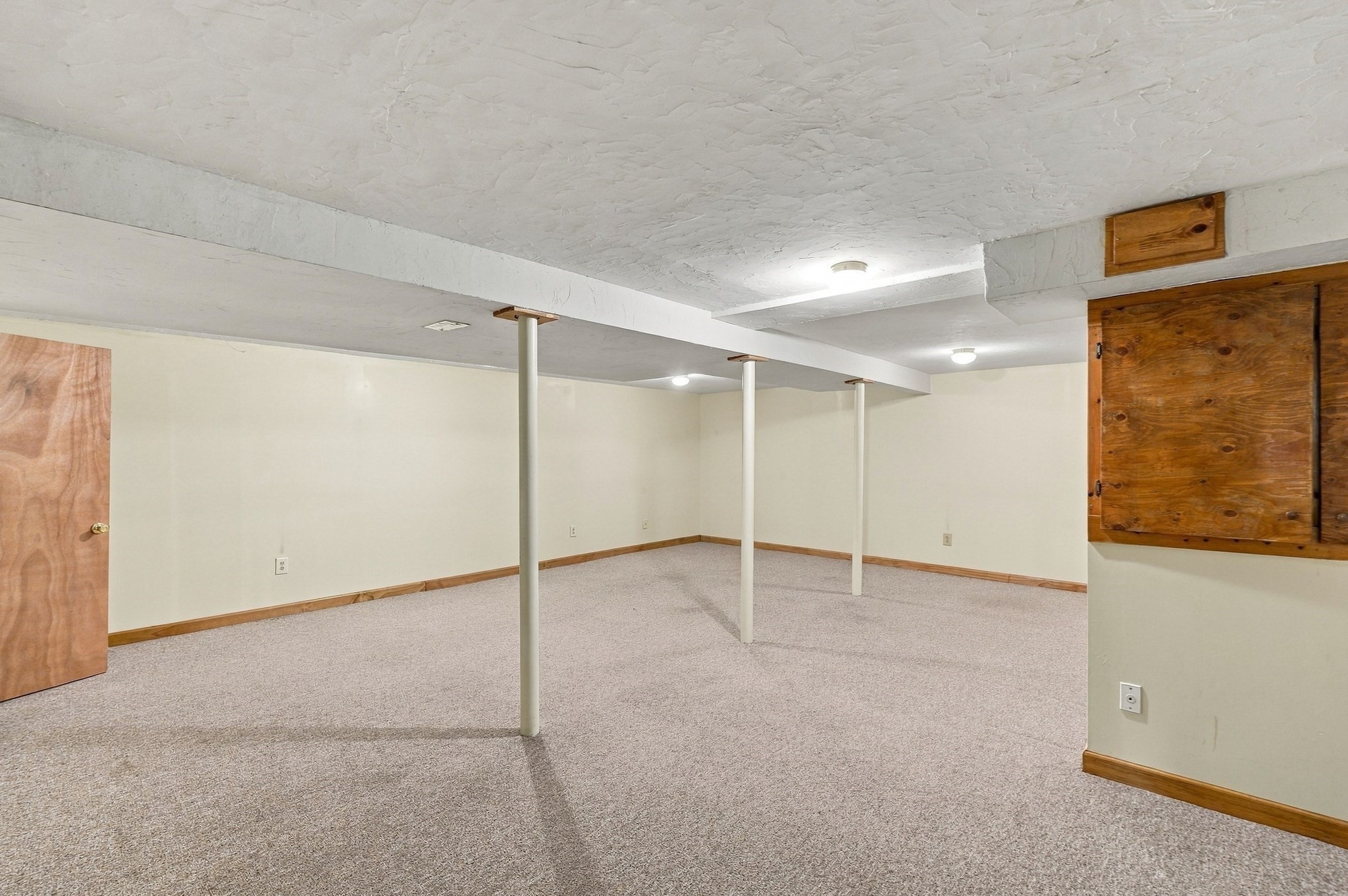 690 Converse Street Property Photo 32