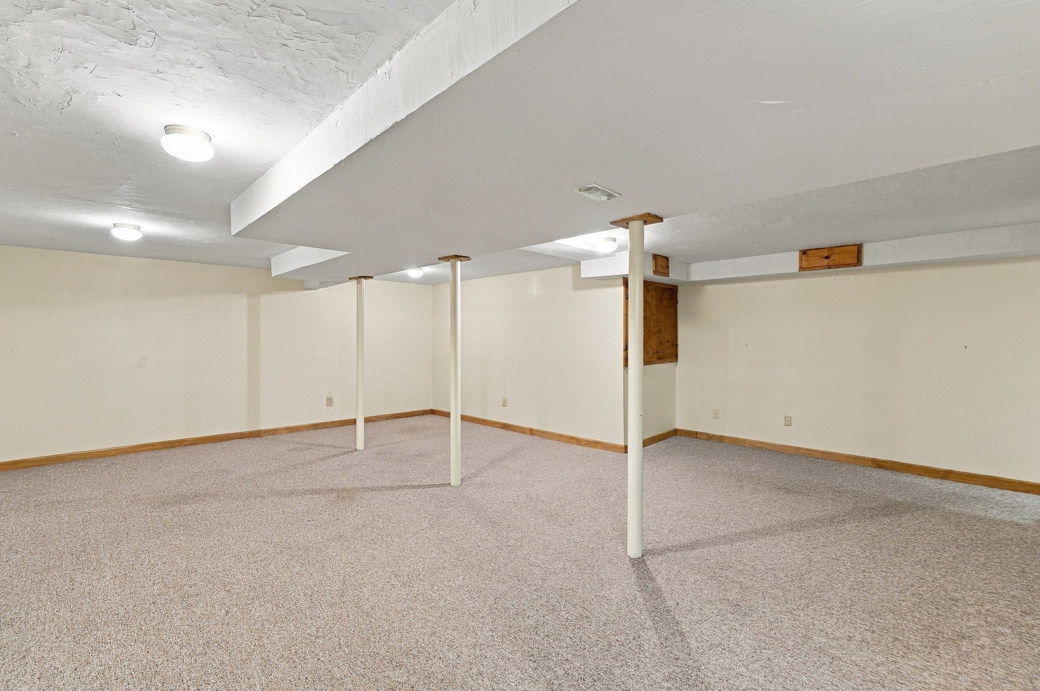 690 Converse Street Property Photo 33