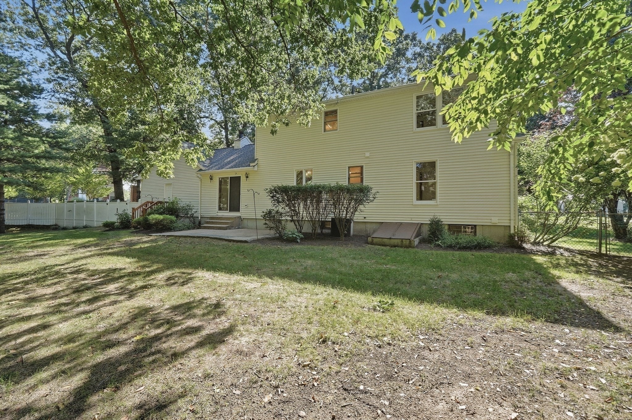 690 Converse Street Property Photo 36