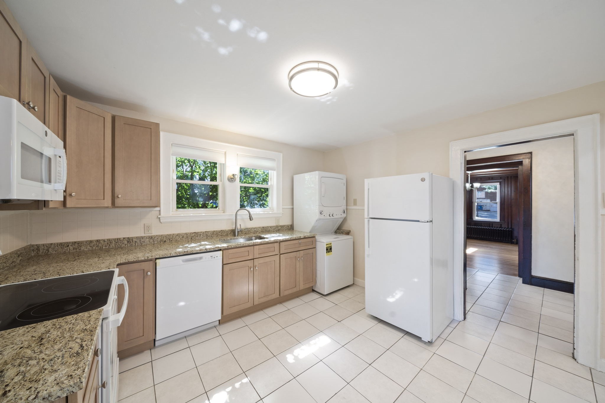 12 Bellevue St Property Photo 9