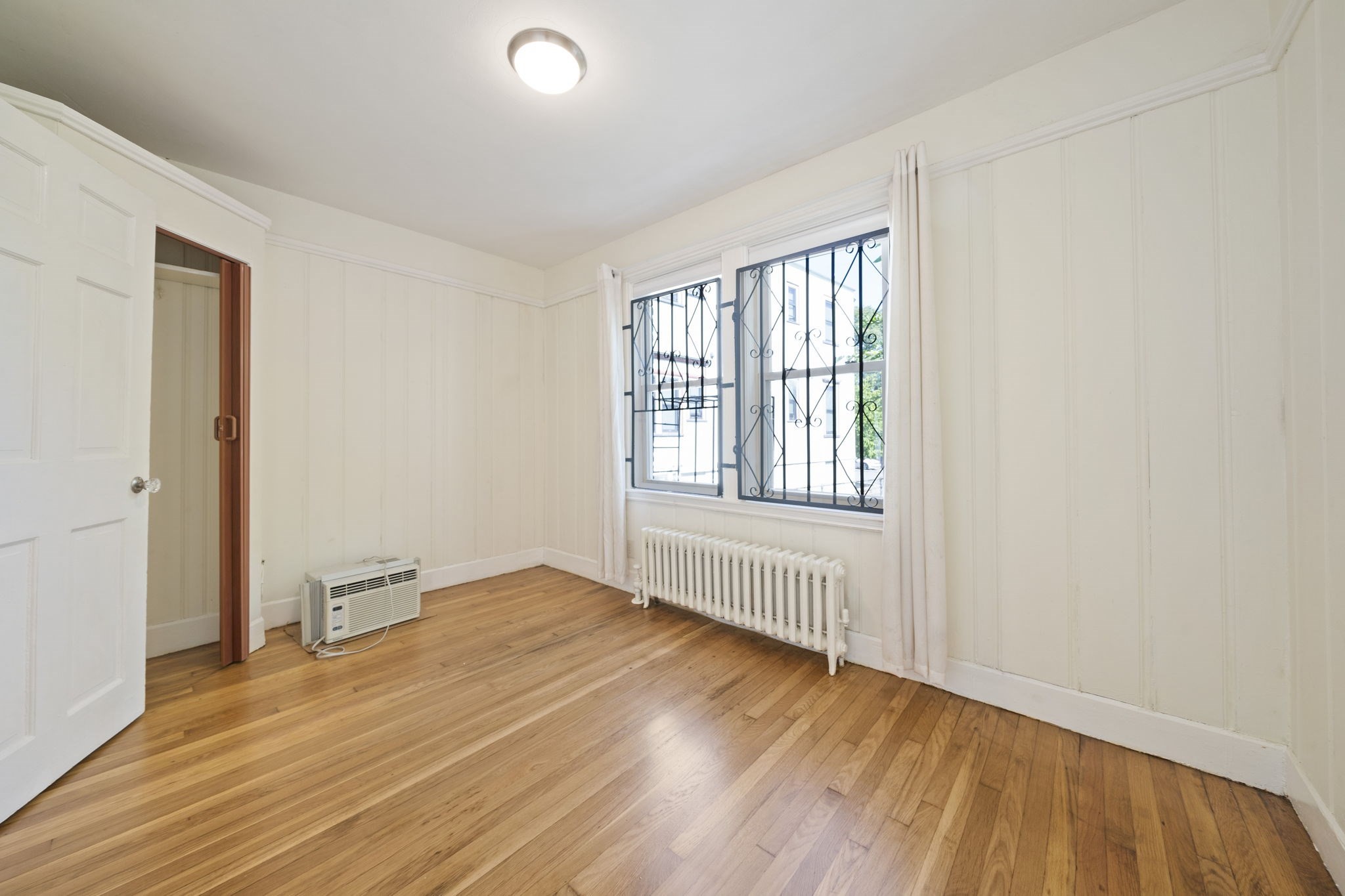 12 Bellevue St Property Photo 14