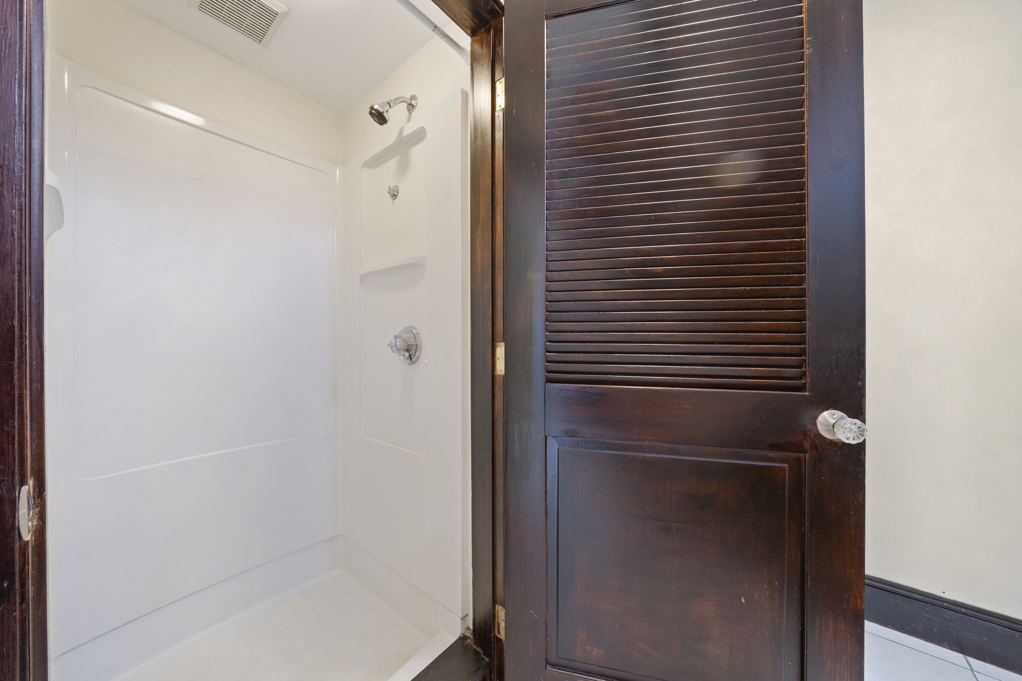 12 Bellevue St Property Photo 17