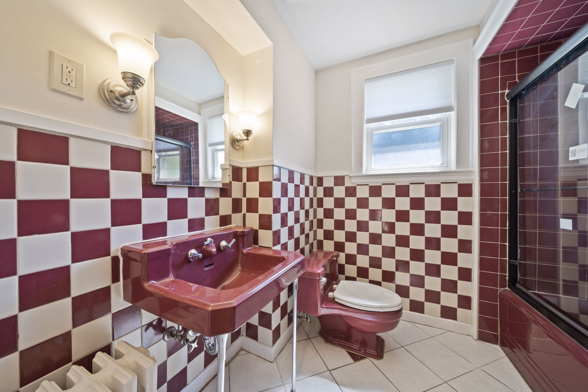 12 Bellevue St Property Photo 27
