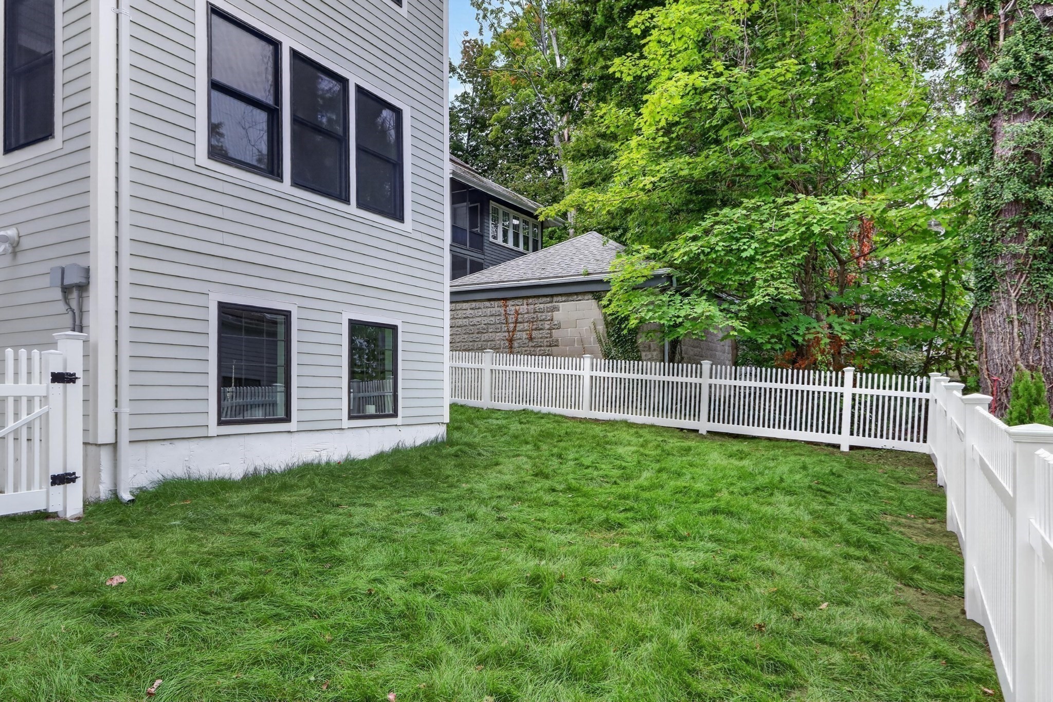 123 Mount Vernon Street # 1 Property Photo 36