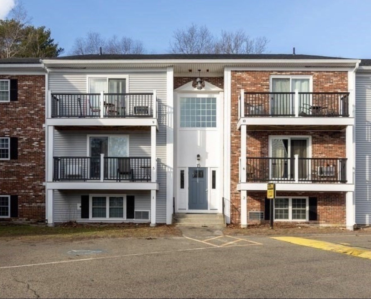15 Chapel Hill Dr. # 11 Property Photo 1